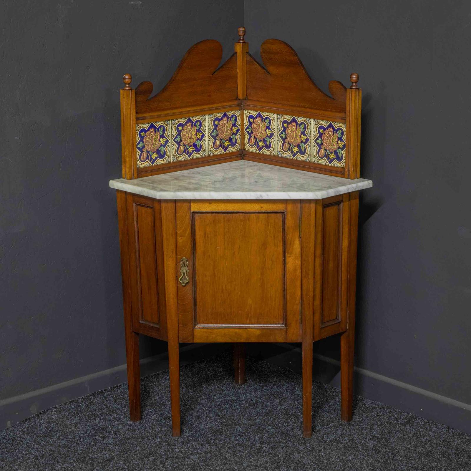 Edwardian Mahogany Corner Washstand (1 of 11)