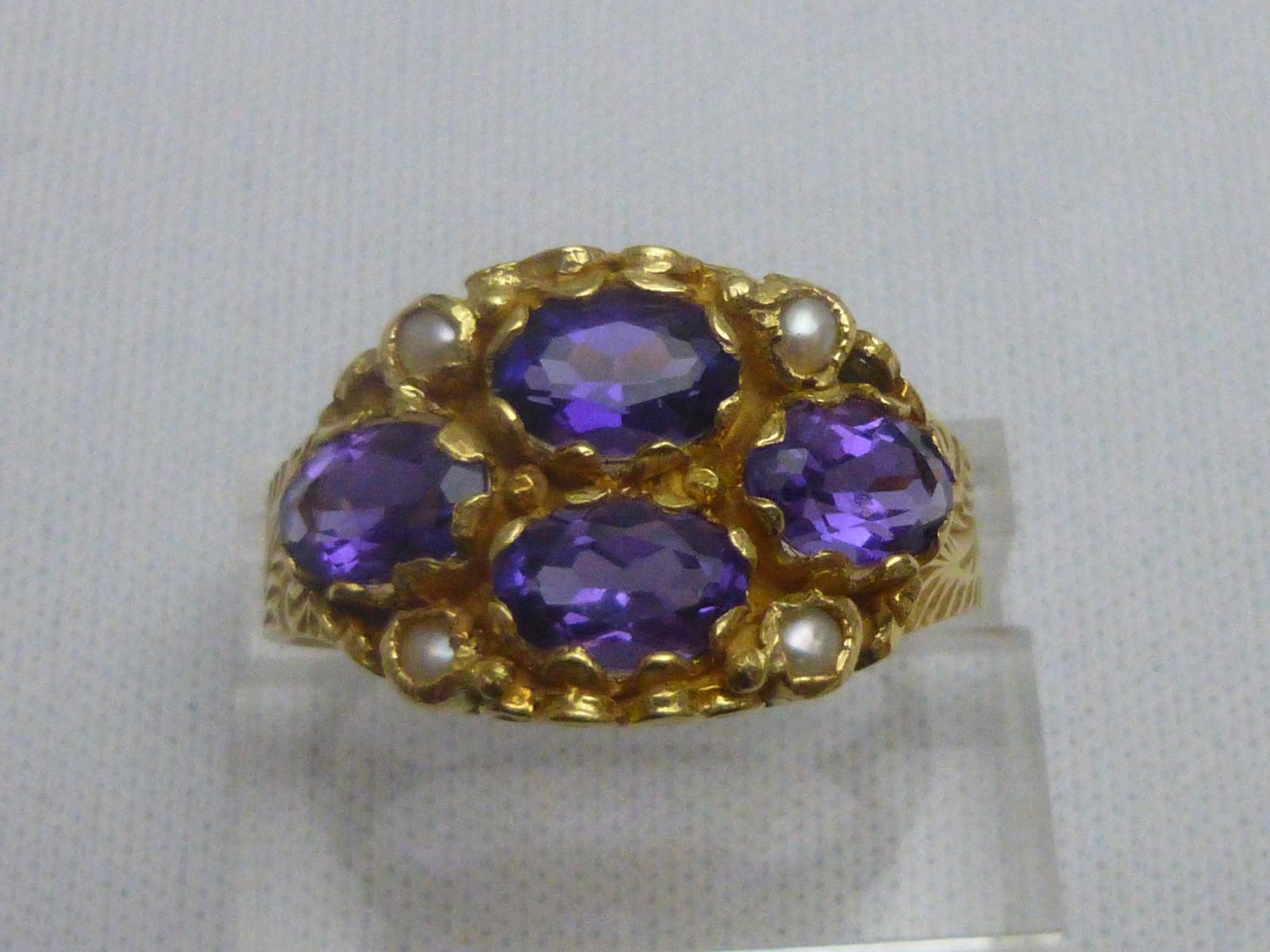 18ct Gold Amethyst & Pearl Ring (1 of 6)