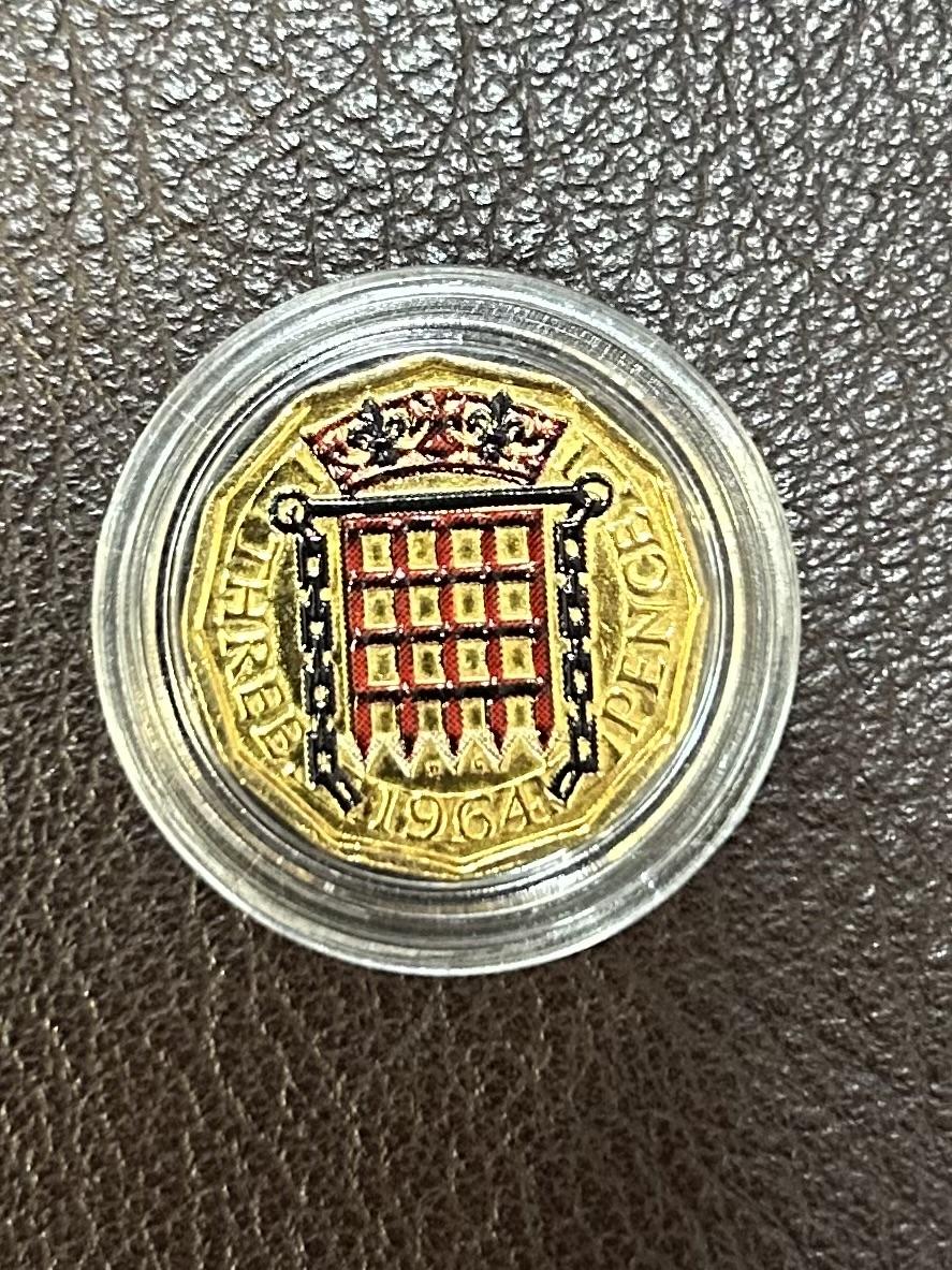 Gold Plated Three Pence Coin. (1 of 2) Gold Plated Three Pence Coin. (1 of 2)