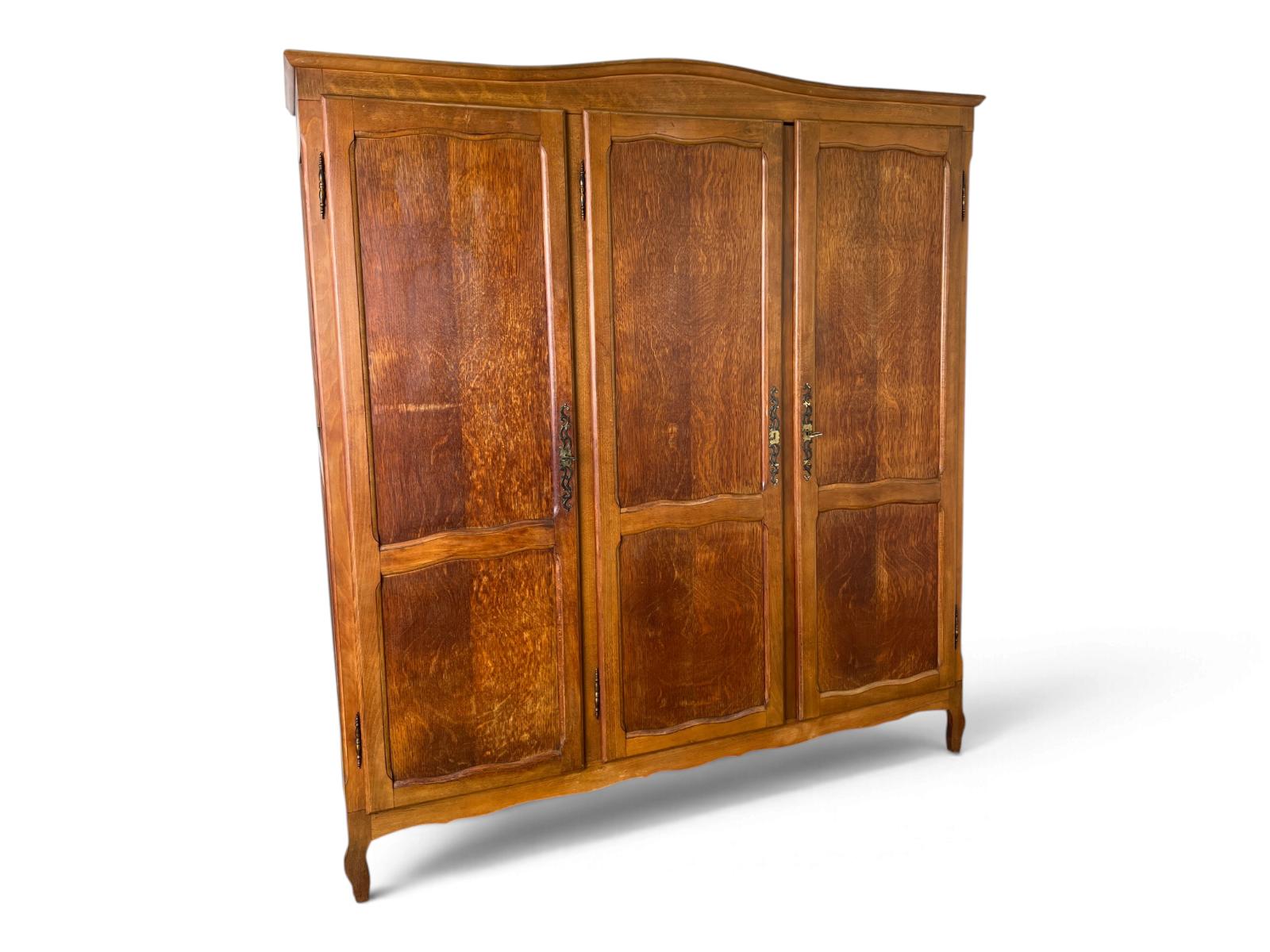 Wardrobe Vintage French Oak Triple Door Carved Armoire (1 of 11) Wardrobe Vintage French Oak Triple Door Carved Armoire (1 of 11)