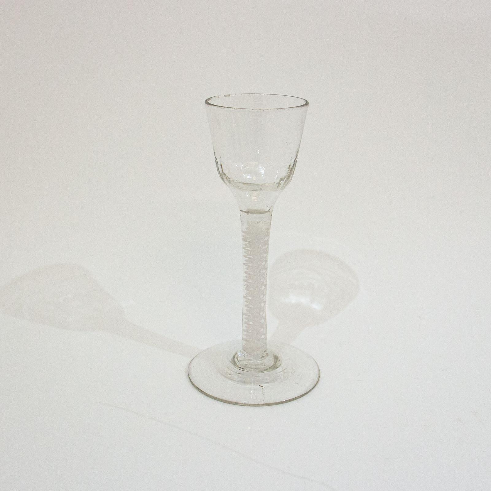 Georgian DSOT Wine Glass with Moulded Bowl (1 of 5)