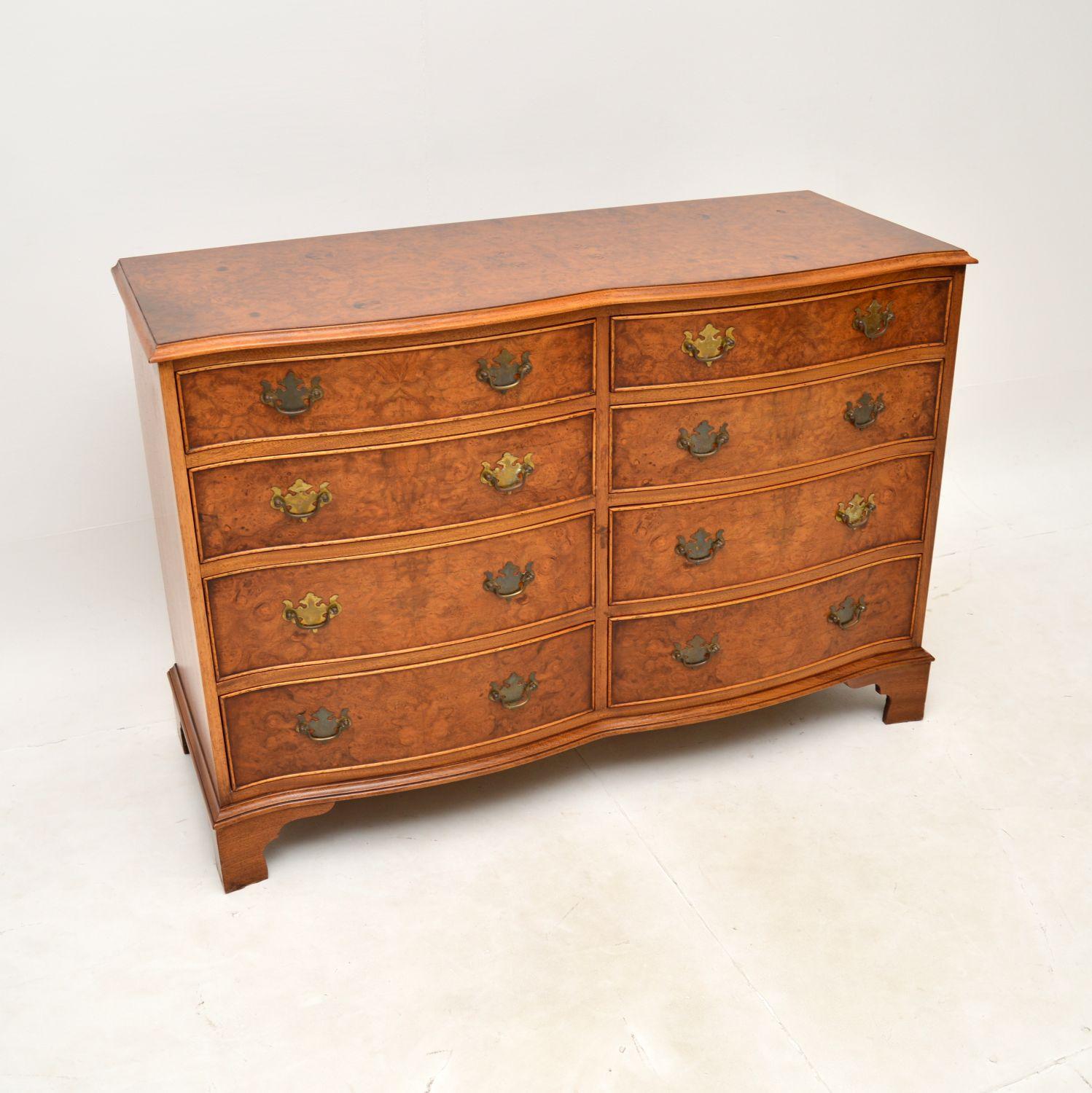 Georgian Style Burr Walnut Chest of Drawers / Sideboard (1 of 10) Georgian Style Burr Walnut Chest of Drawers / Sideboard (1 of 10)