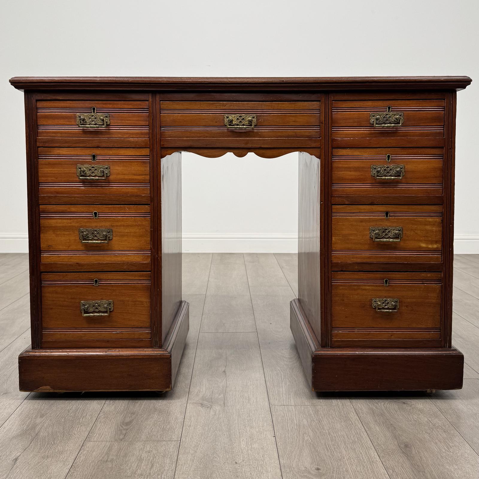 Antique 20th Century Edwardian Desk in Mahogany (1 of 11) Antique 20th Century Edwardian Desk in Mahogany (1 of 11)