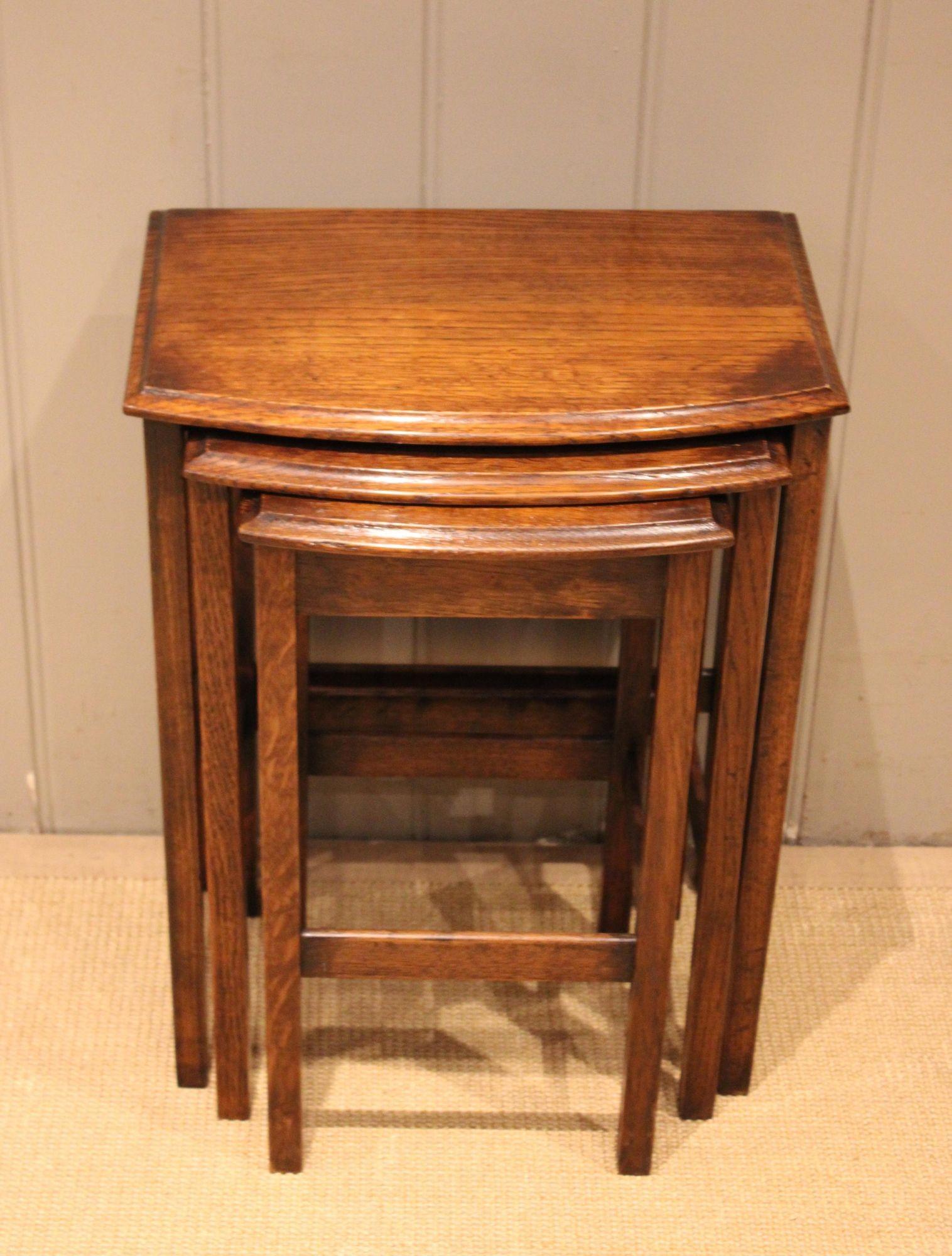 Small Oak Bow Front Nest of Three Tabes (1 of 12) Small Oak Bow Front Nest of Three Tabes (1 of 12)