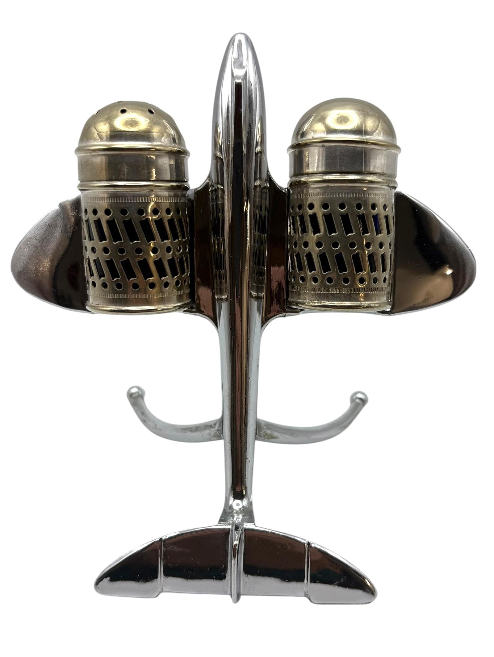 Novelty Chrome Aeroplane Salt & Pepper Cruet Set on Stand (1 of 14) Novelty Chrome Aeroplane Salt & Pepper Cruet Set on Stand (1 of 14)