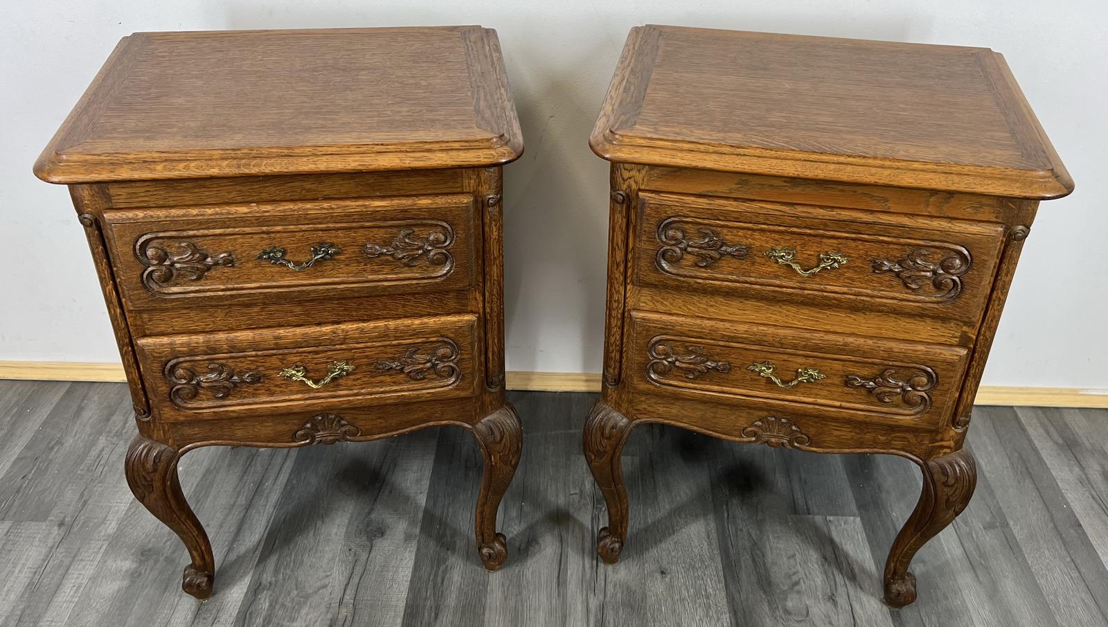 Amazing Oak Pair of French Bedside Tables Cupboards / Cabinets (1 of 11) Amazing Oak Pair of French Bedside Tables Cupboards / Cabinets (1 of 11)