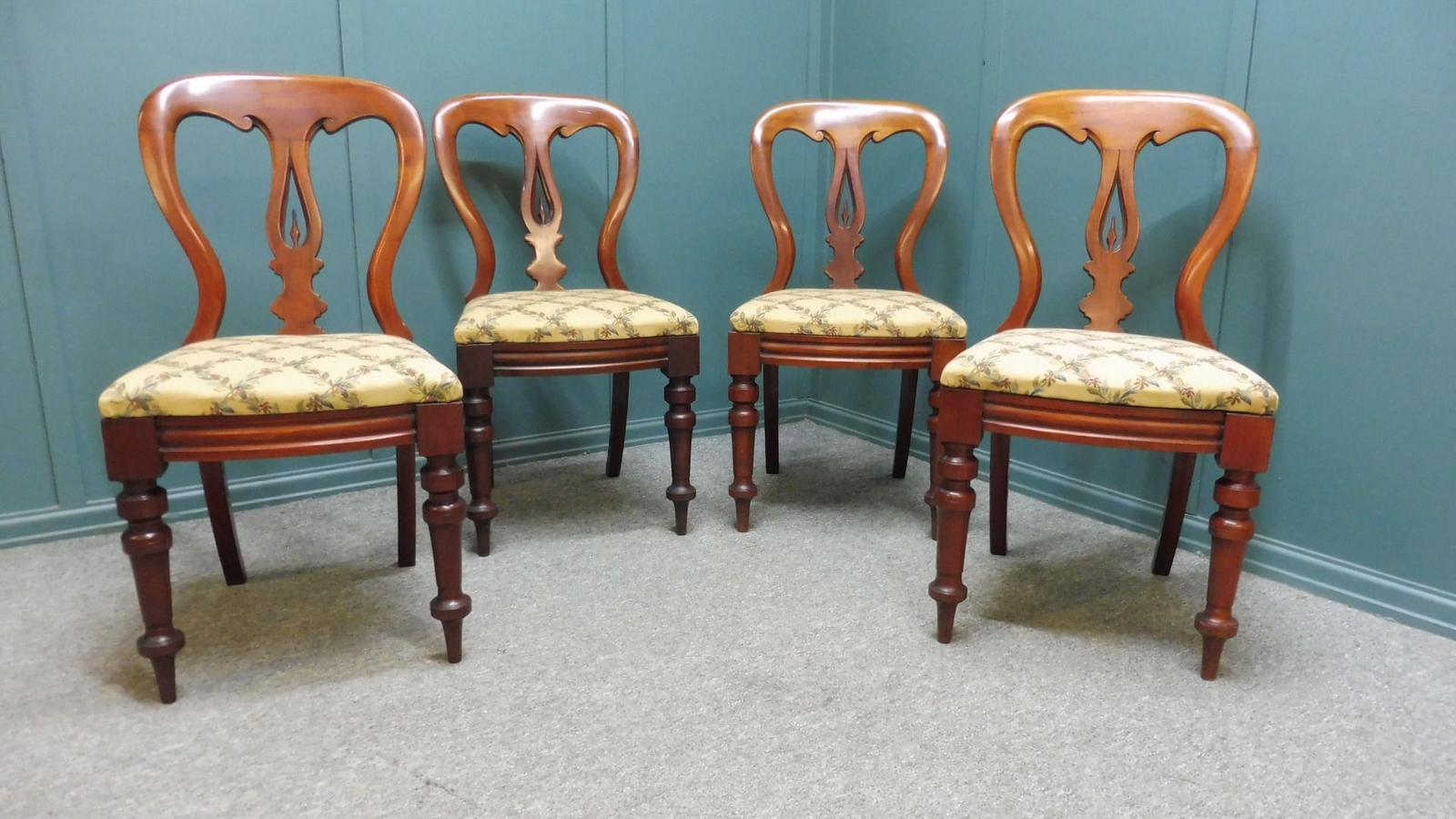 Set of 4 Victorian Balloon Back Spearpoint Dining Chairs (1 of 9)