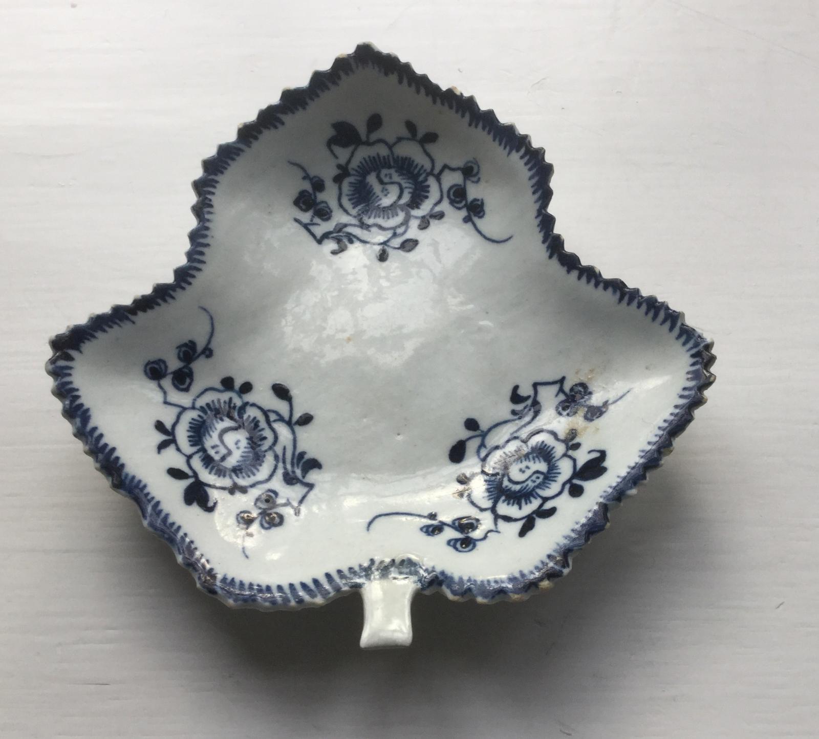 Liverpool Blue & White Pickle Dish (1 of 2)