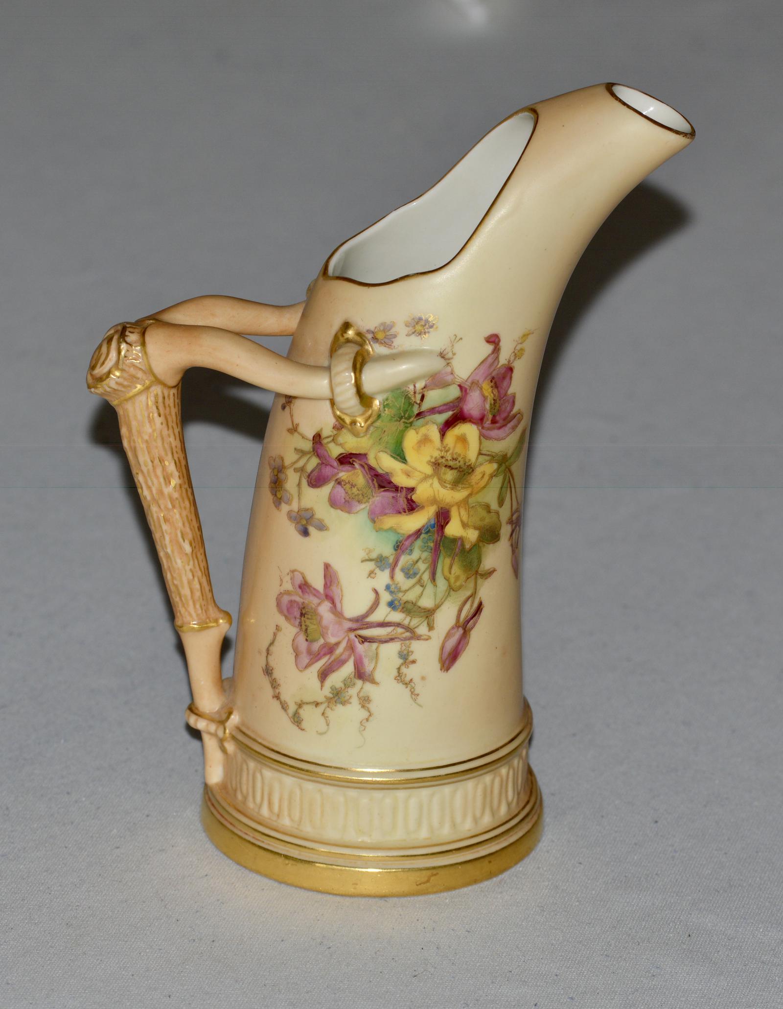 Royal Worcester Quality Hand Painted Blush Ivory Naturalistic Handle Jug 1911 (1 of 7)