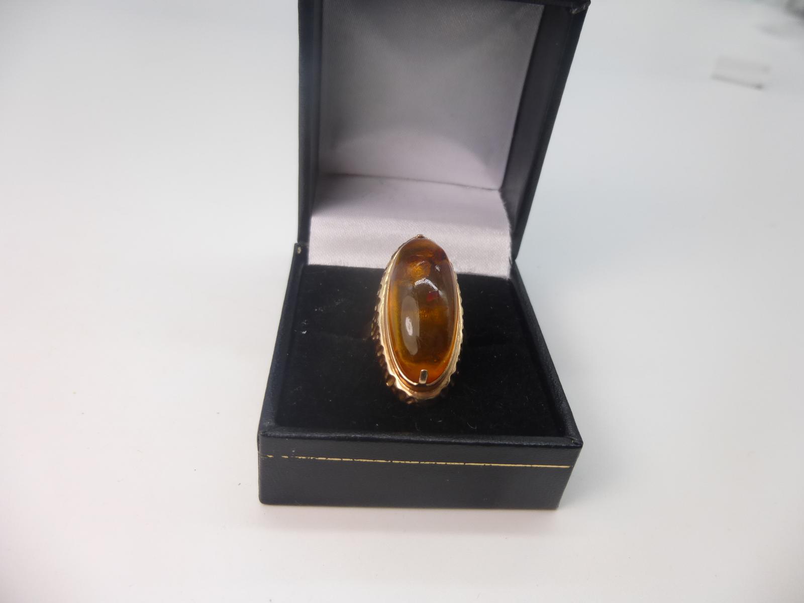 Russian Gold & Amber Ring (1 of 6)