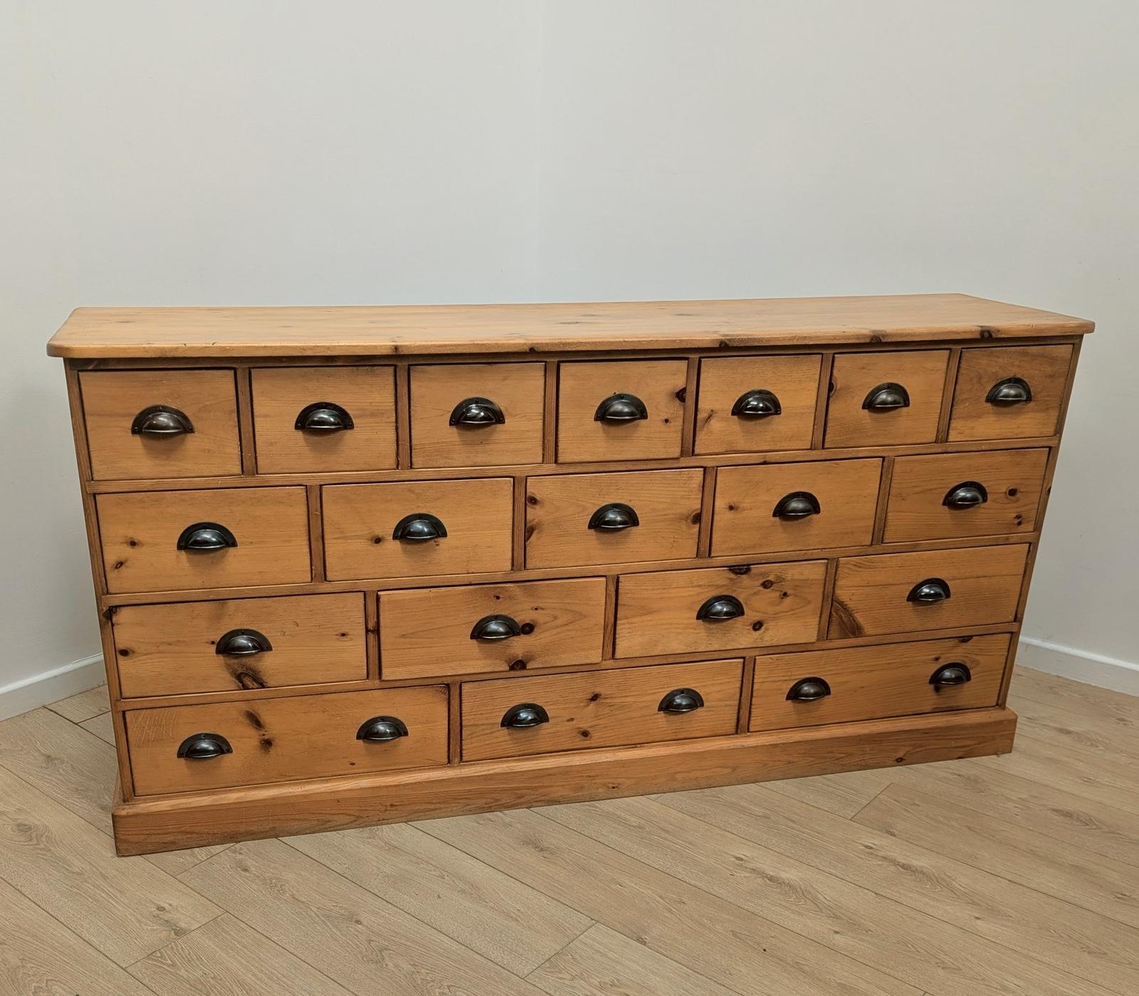 Vintage Quality Victorian Style Pine Chest 19 Drawers - Delivery Available 0305 (1 of 12) Vintage Quality Victorian Style Pine Chest 19 Drawers - Delivery Available 0305 (1 of 12)