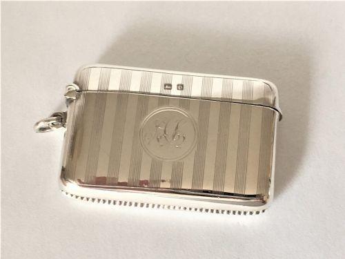 A Handsome George V Silver Vesta (1 of 6)