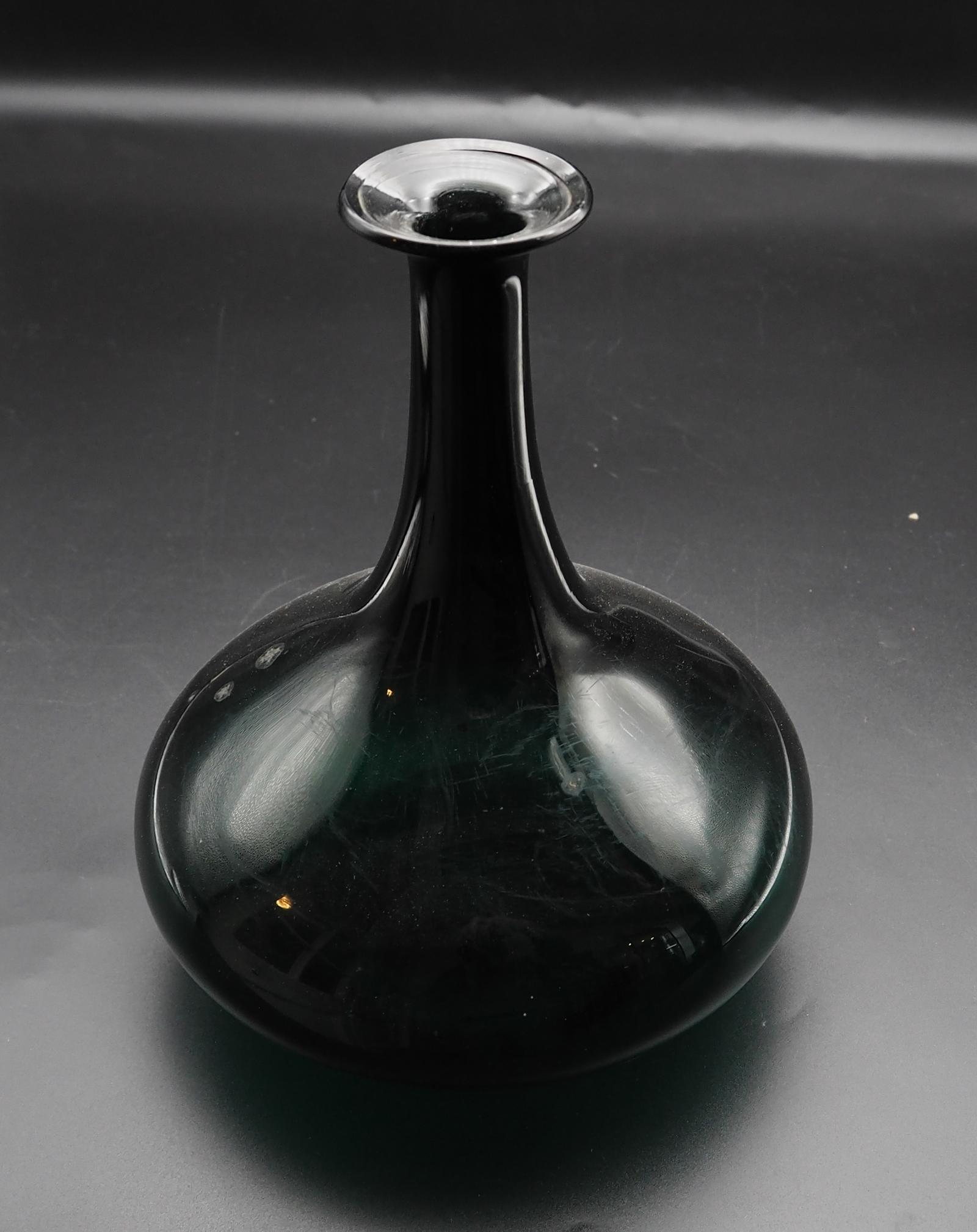 Georgian Bristol Green Glass Decanter (1 of 5) Georgian Bristol Green Glass Decanter (1 of 5)