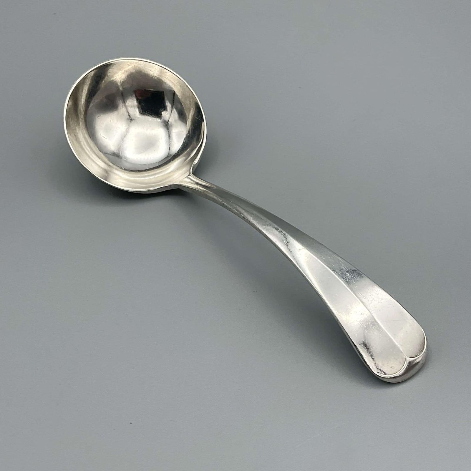 Mappin & Webb Silver Plated Sauce Ladle (1 of 8)