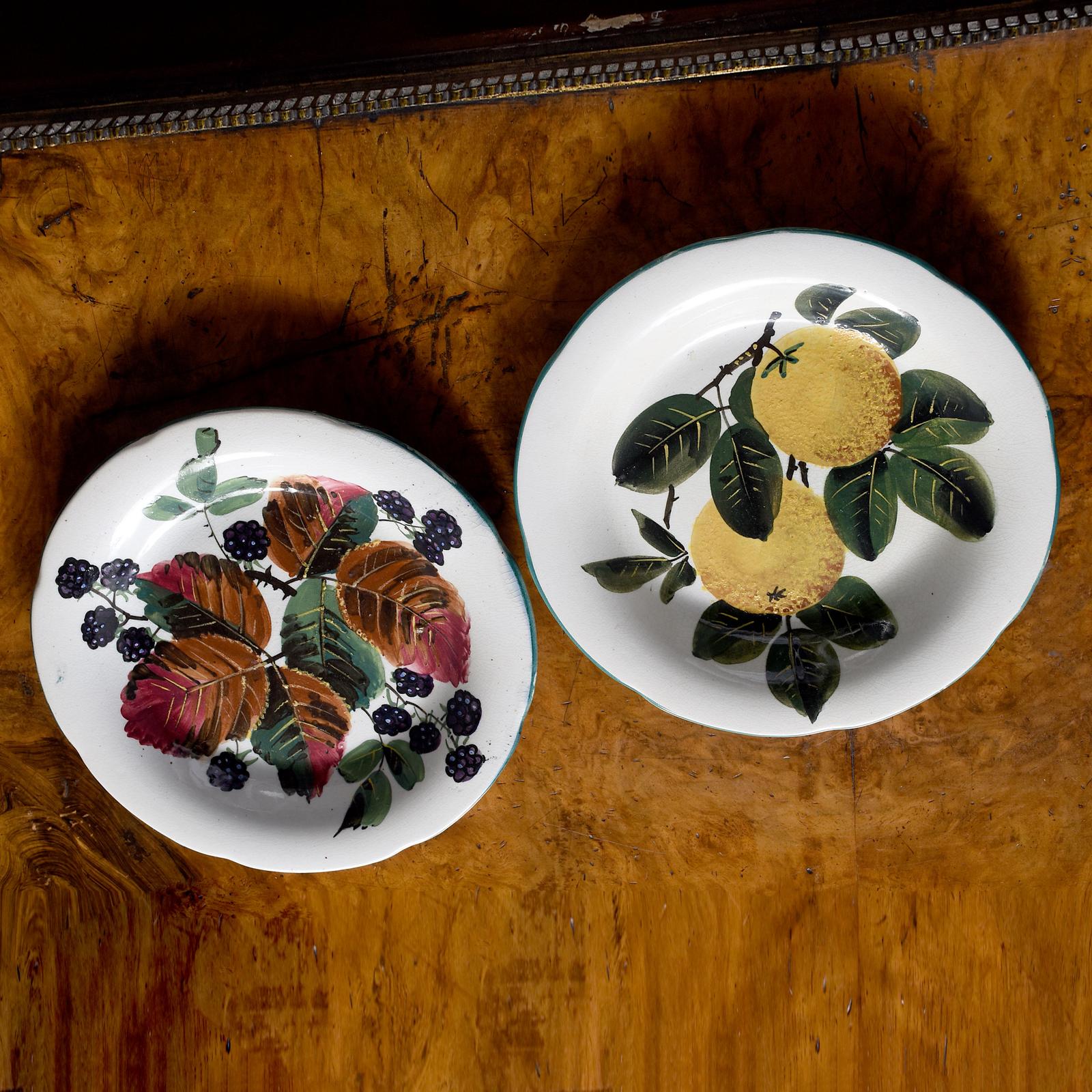 Wemyss Ware Painted Gordon Plates (1 of 7)