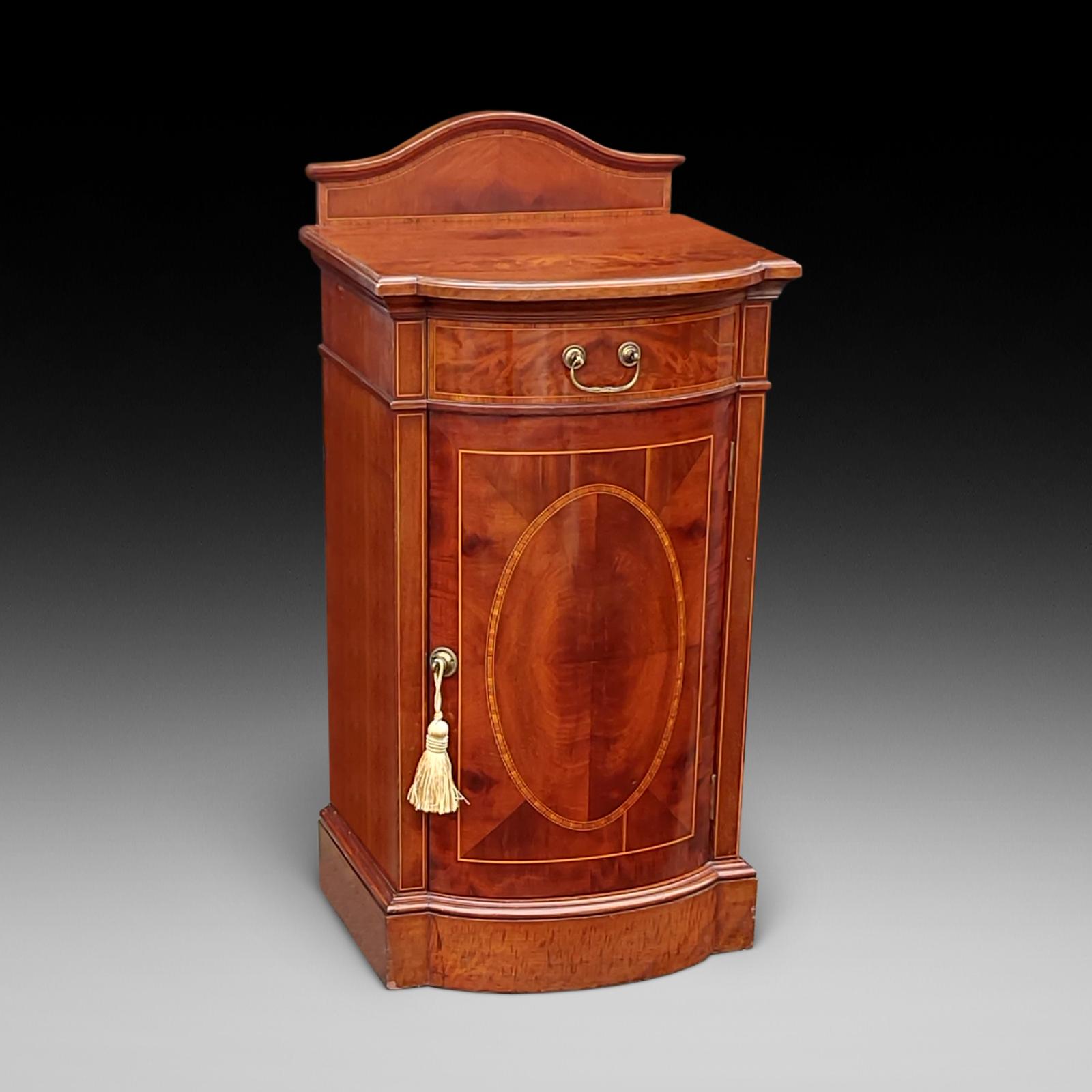 Edwardian Mahogany Bedside Cabinet (1 of 8)