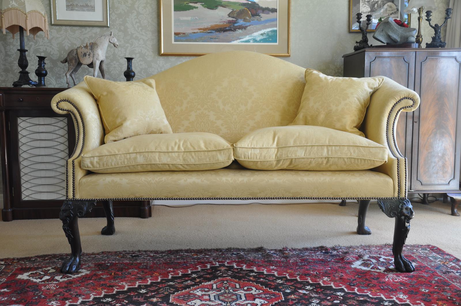 Settee - main image