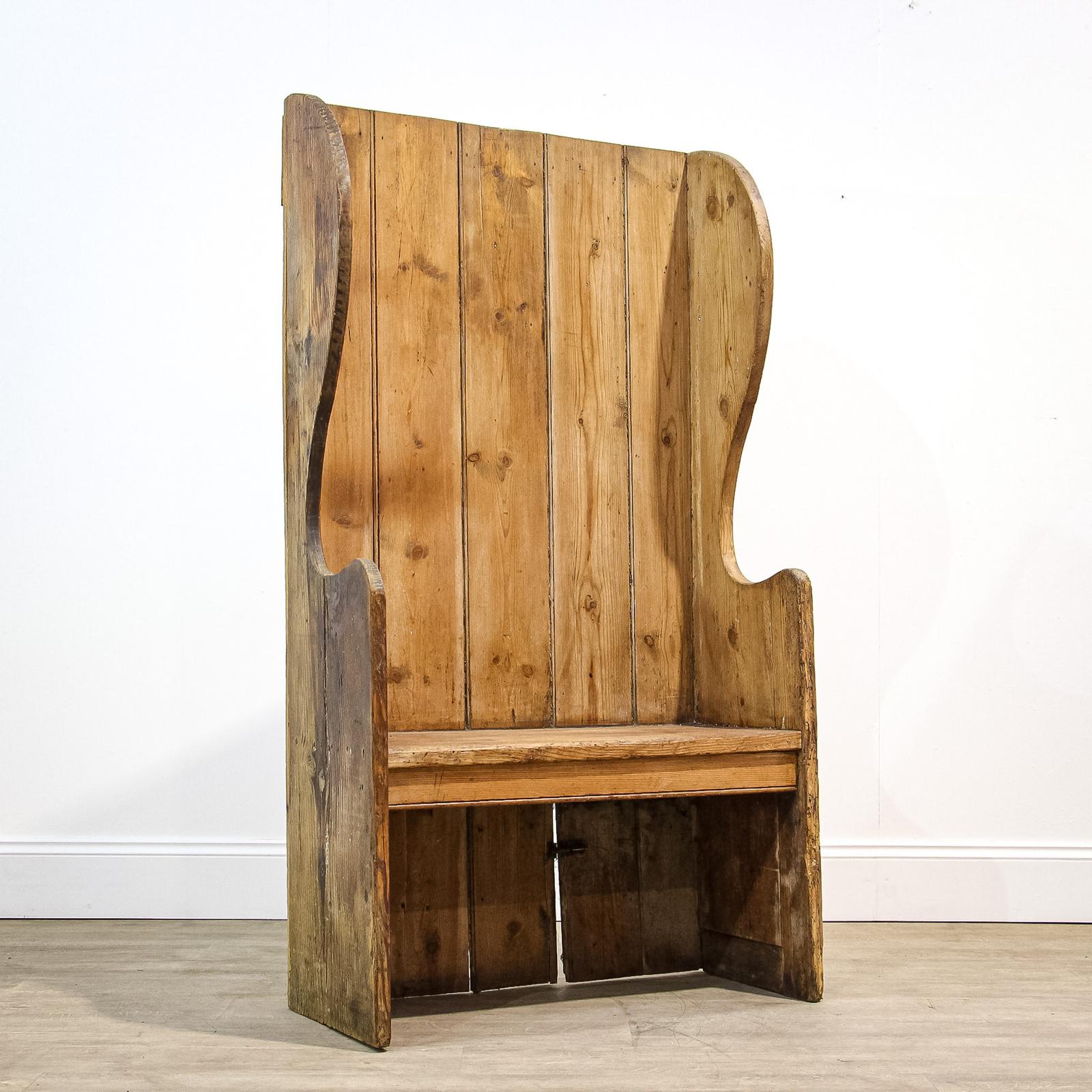 Single Seat Pine Country Farmhouse Settle (1 of 12)