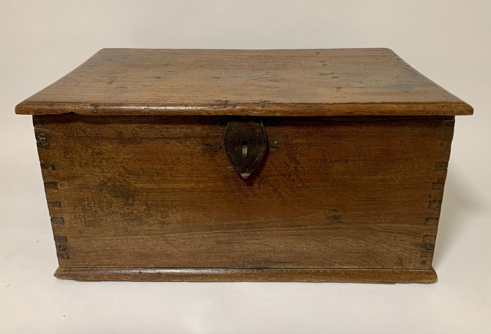 Small Anglo Indian Trunk (1 of 17) Small Anglo Indian Trunk (1 of 17)