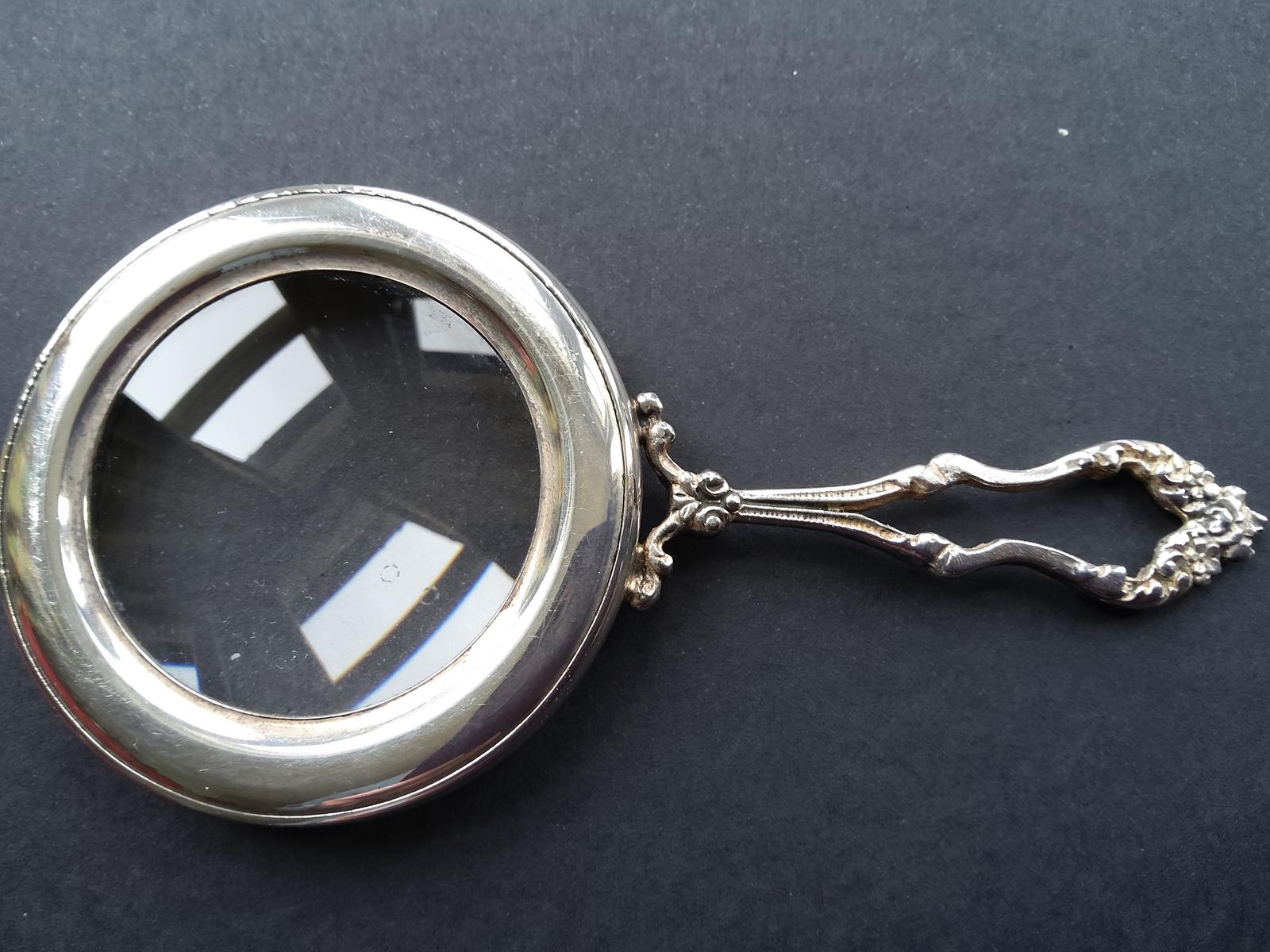 Silver Coloured Metal Hand Held Magnifying Glass (1 of 3)