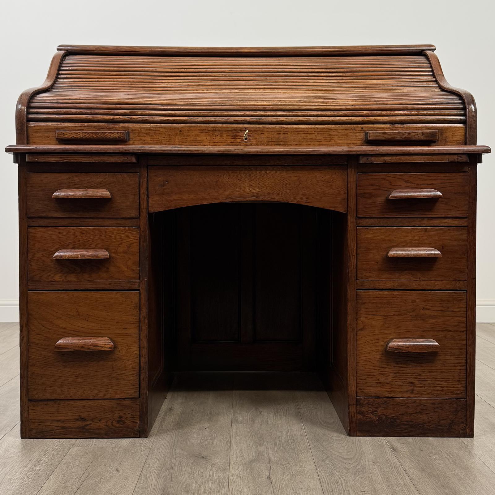 Antique 20th Century Edwardian Roll Top Desk in Oak (1 of 13) Antique 20th Century Edwardian Roll Top Desk in Oak (1 of 13)
