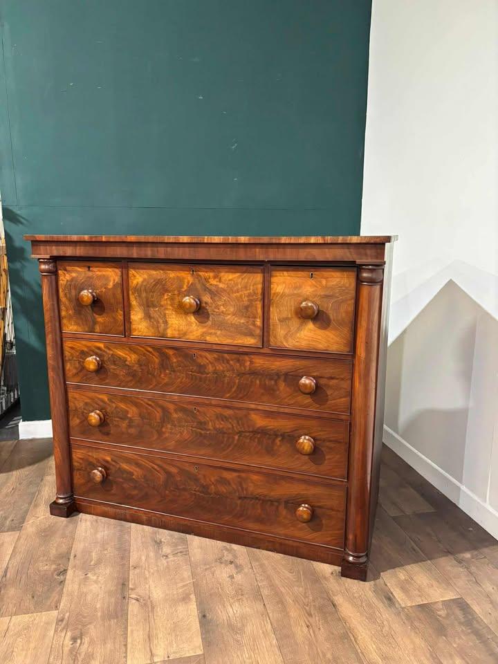 Victorian Flamed Mahogany Bedroom Chest (1 of 16)