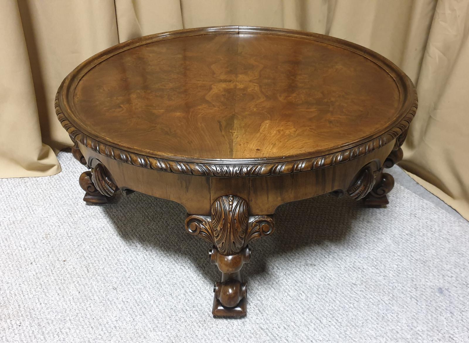 Lovely Walnut Coffee Table (1 of 1) Lovely Walnut Coffee Table (1 of 1)