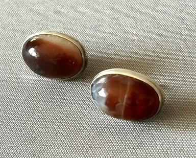 Quality Pair of Vintage Silver & Carnelian Earrings (1 of 6)