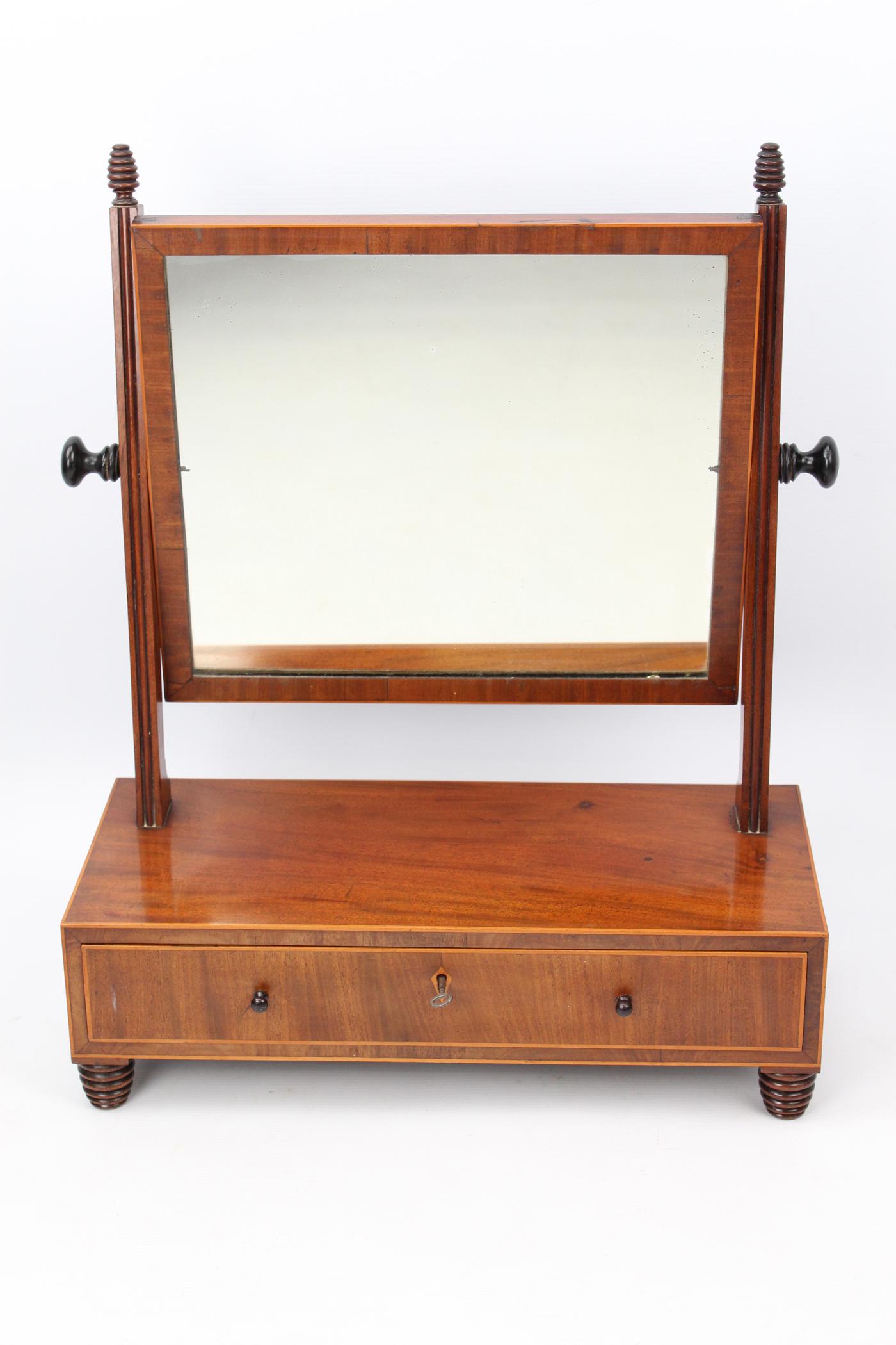 Small Regency Mahogany Toilet Mirror (1 of 13) Small Regency Mahogany Toilet Mirror (1 of 13)