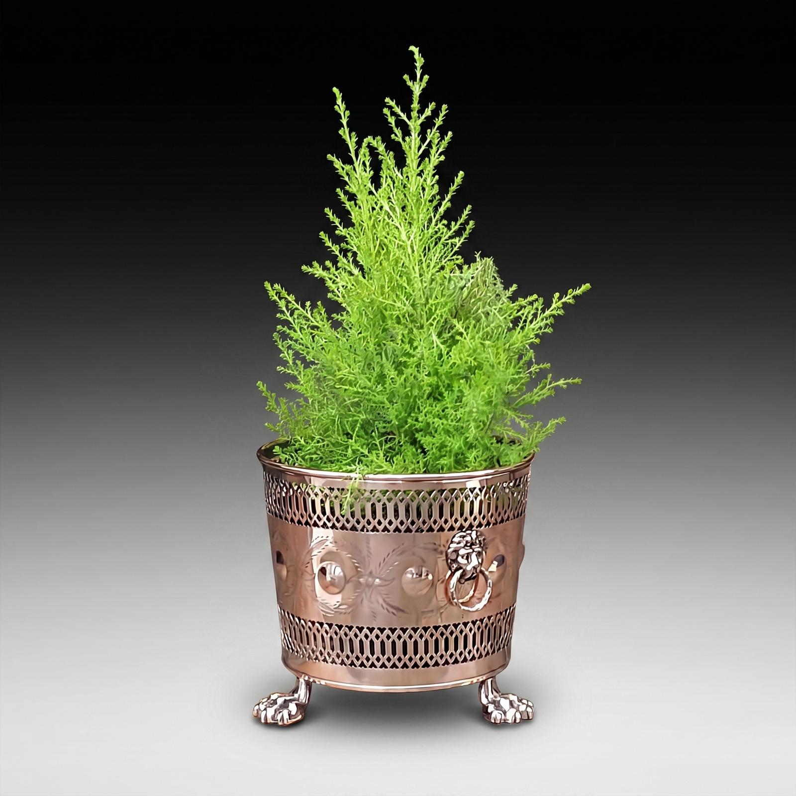 19thc Pierced Copper Cylindrical Planter (1 of 9) 19thc Pierced Copper Cylindrical Planter (1 of 9)