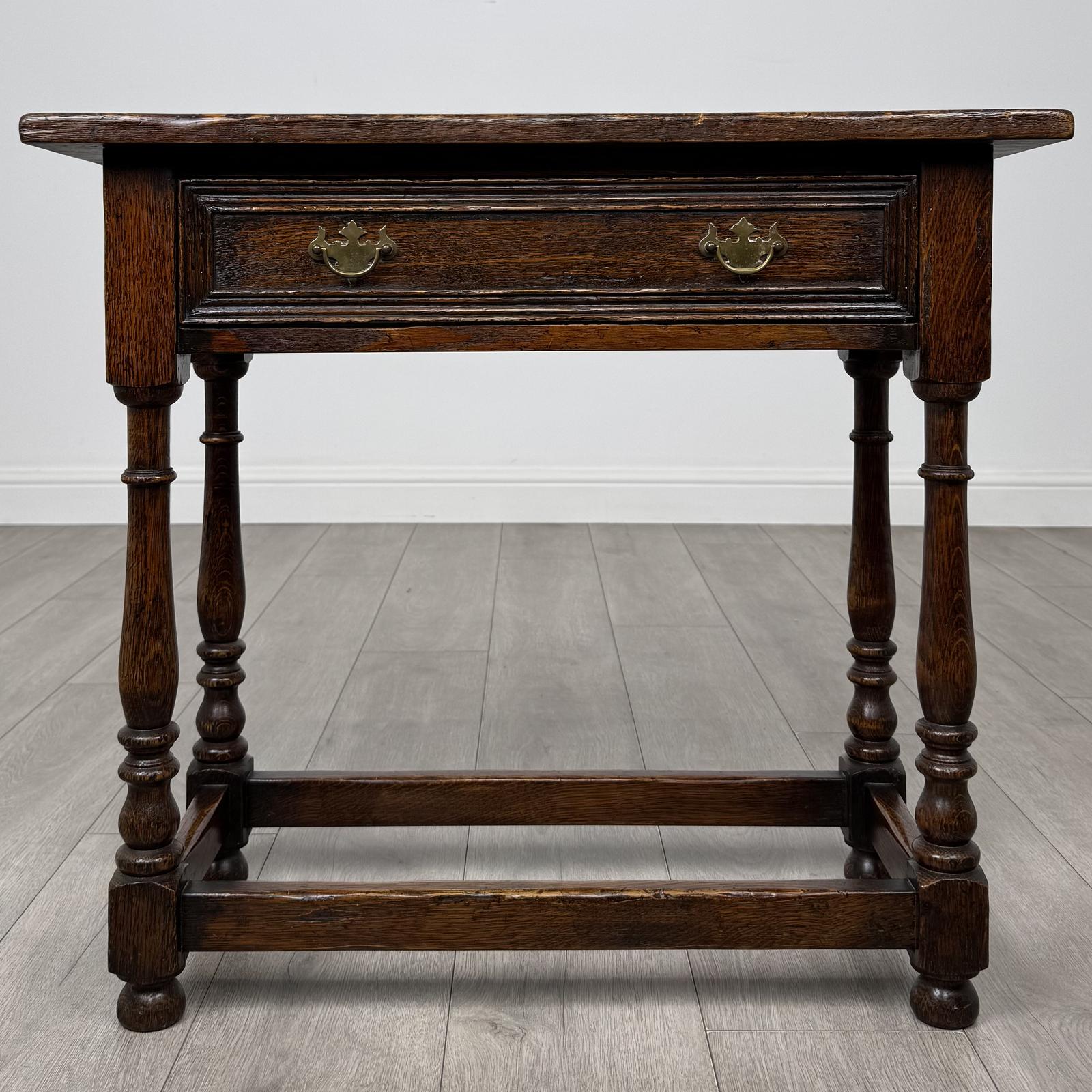 Antique 20th Century Narrow Side Table in Oak (1 of 11) Antique 20th Century Narrow Side Table in Oak (1 of 11)