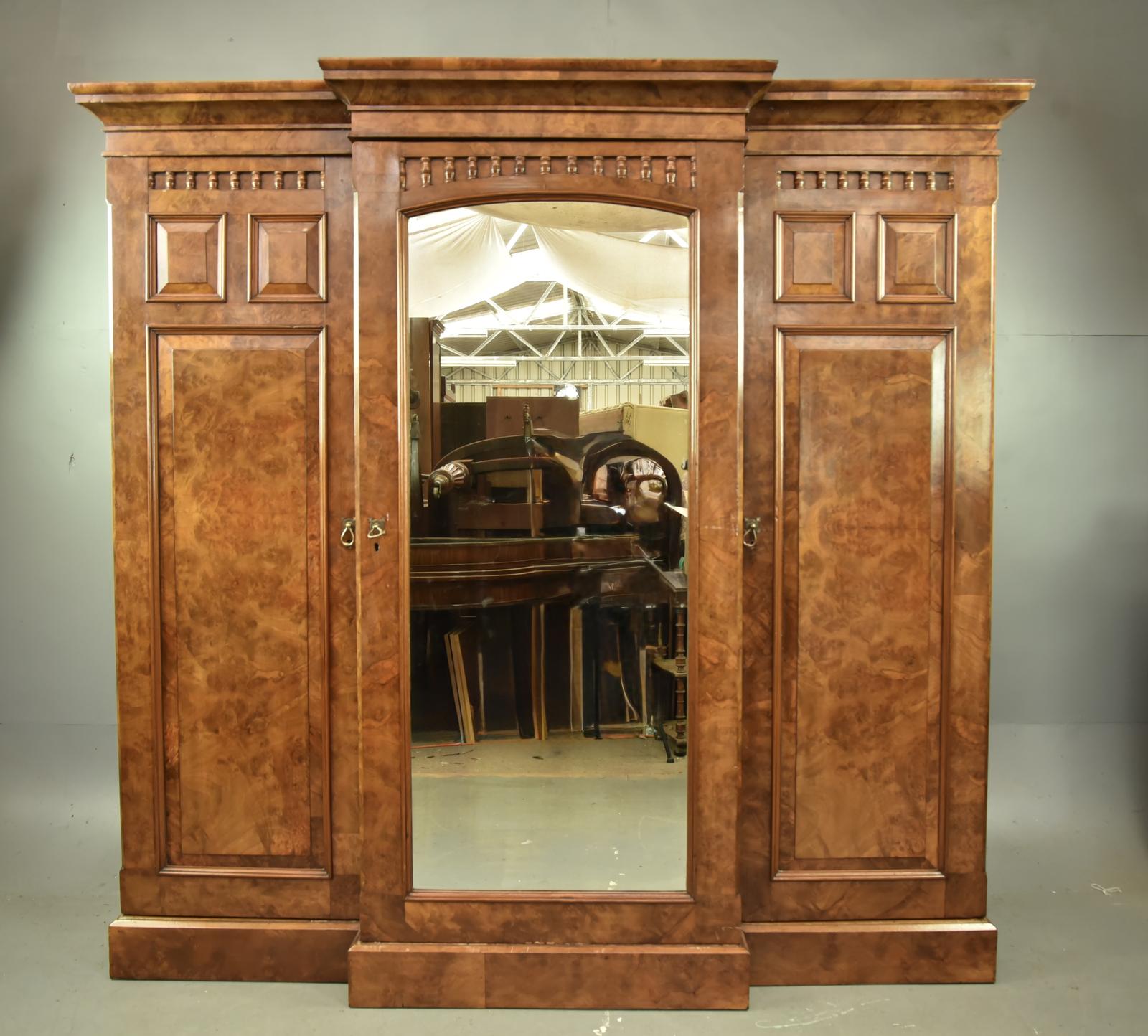 Victorian Walnut Triple Wardrobe Compactum (1 of 5) Victorian Walnut Triple Wardrobe Compactum (1 of 5)