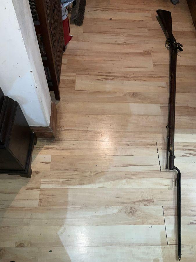 Brown Bess Short Land Pattern Musket & Bayonet (1 of 15) Brown Bess Short Land Pattern Musket & Bayonet (1 of 15)