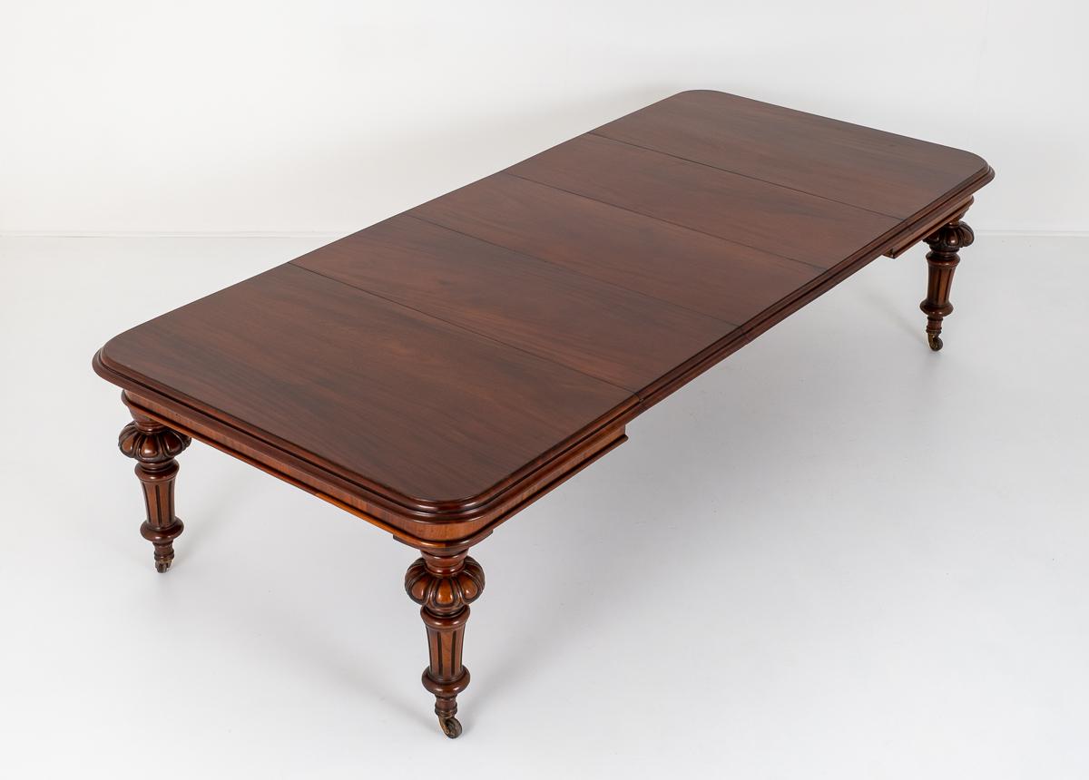 Victorian Mahogany 3 Leaf Extending Dining Table (1 of 10) Victorian Mahogany 3 Leaf Extending Dining Table (1 of 10)