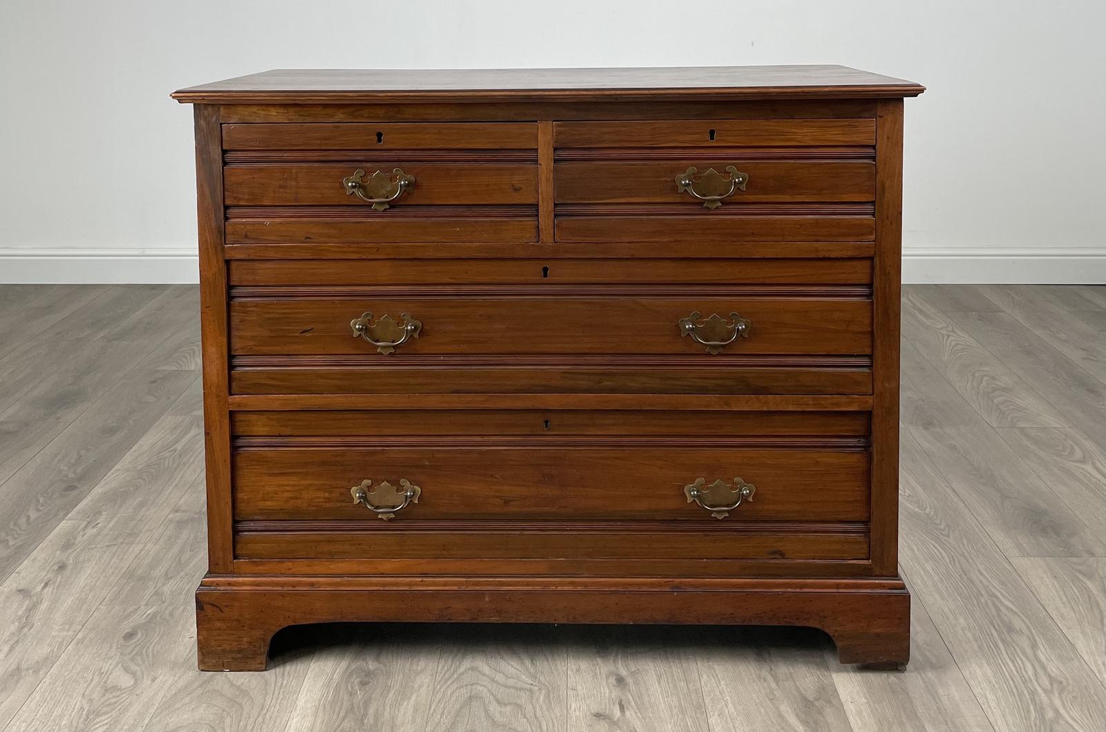 Antique 20th Century Chest of Drawers in Walnut (1 of 12) Antique 20th Century Chest of Drawers in Walnut (1 of 12)