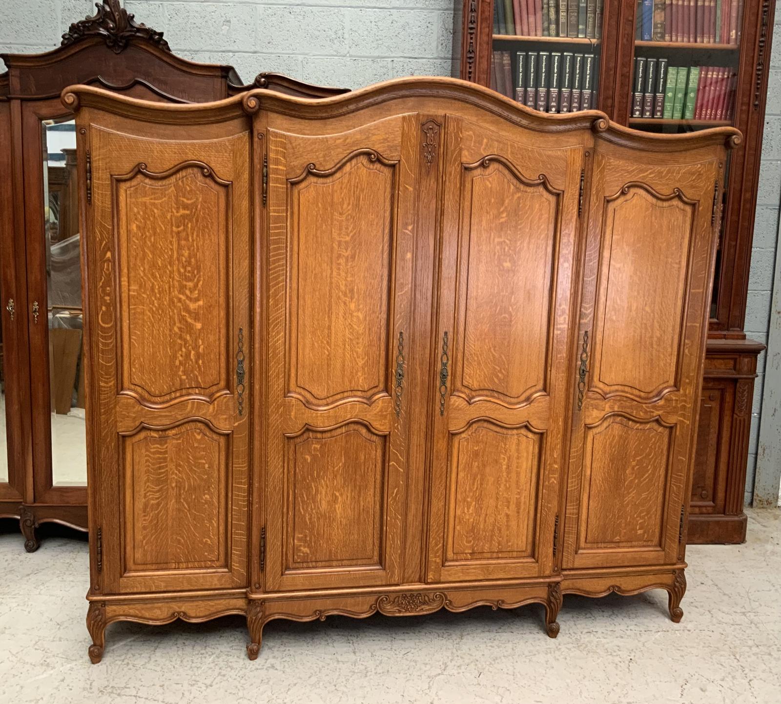 Large 4 Door French Oak Armoire (1 of 12) Large 4 Door French Oak Armoire (1 of 12)