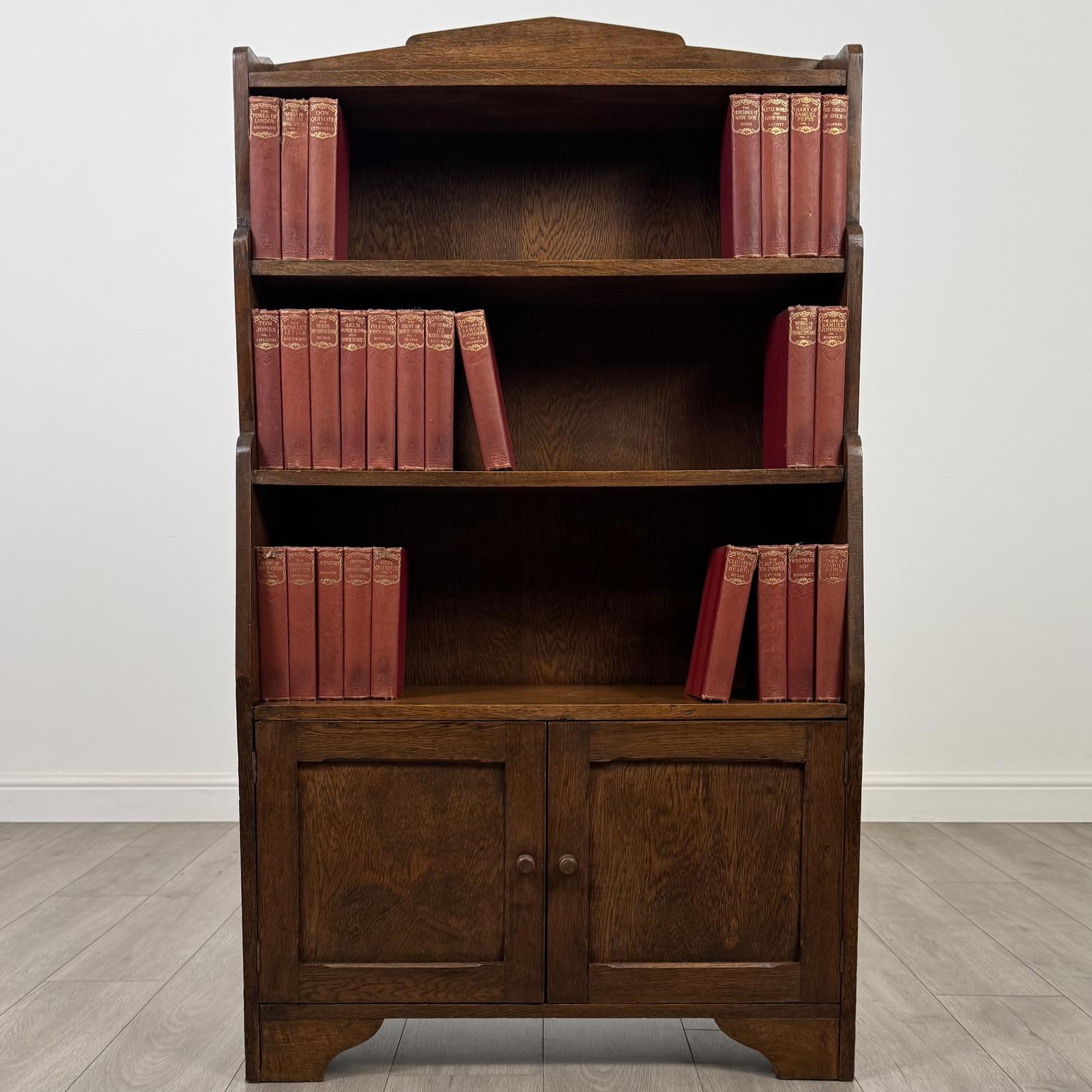 Antique 20th Century Fine Quality Bookcase in Oak (1 of 11)