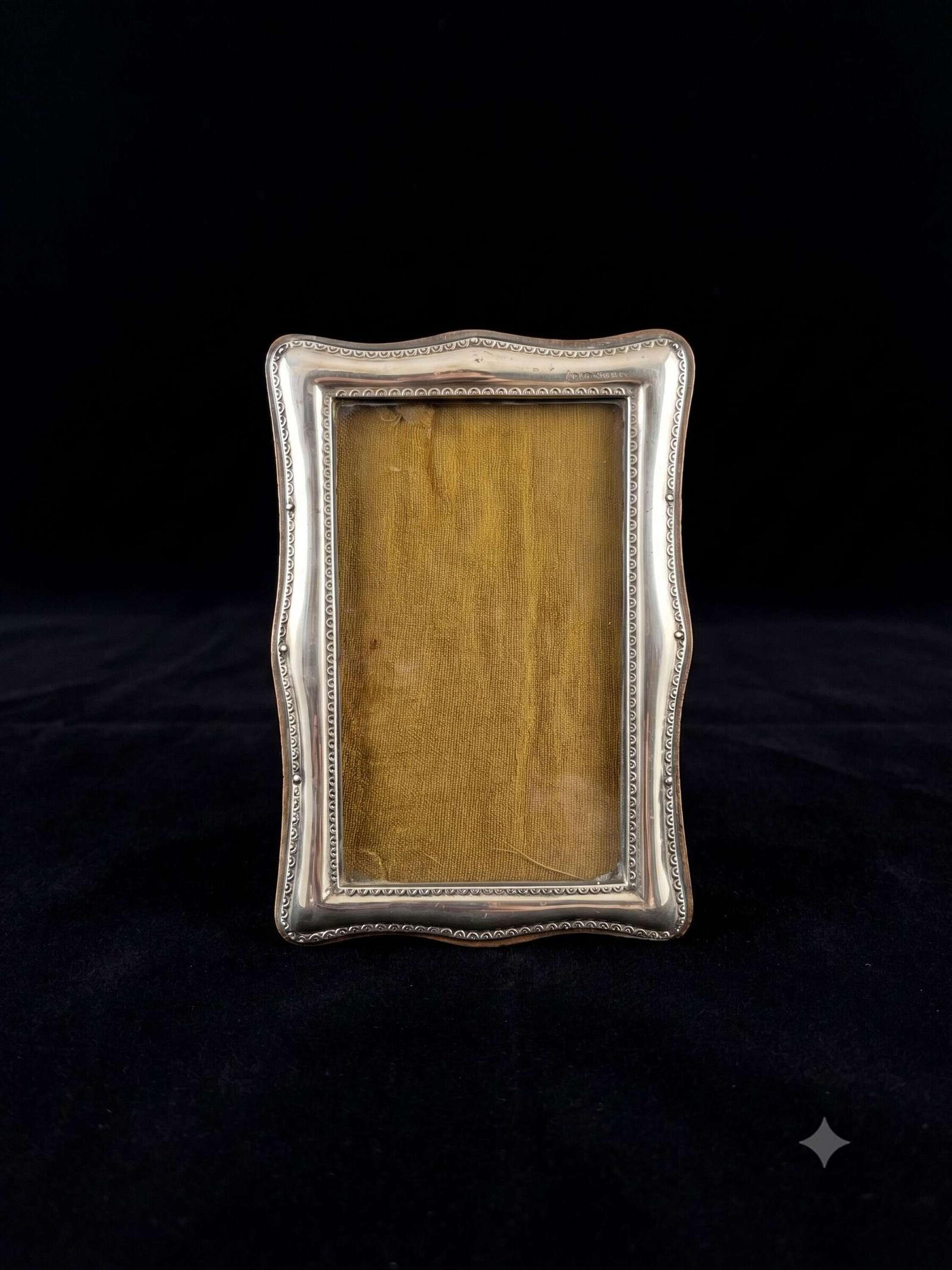Antique Silver Photo Frame 1918 (1 of 5) Antique Silver Photo Frame 1918 (1 of 5)
