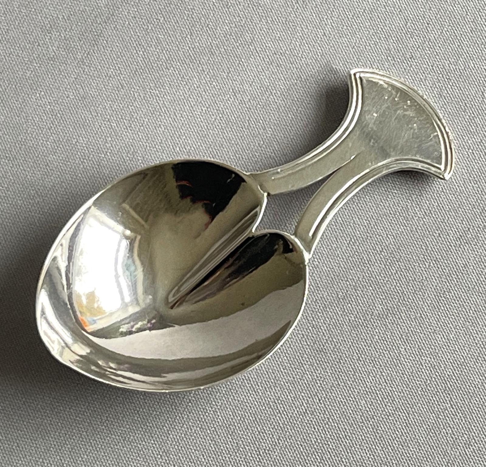 Unusual Georgian Silver Heart Shaped Caddy Spoon (1 of 6) Unusual Georgian Silver Heart Shaped Caddy Spoon (1 of 6)