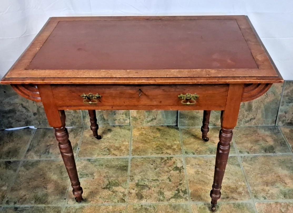 Antique Victorian Mahogany Writing Table with Leather Small & Compact (1 of 14)