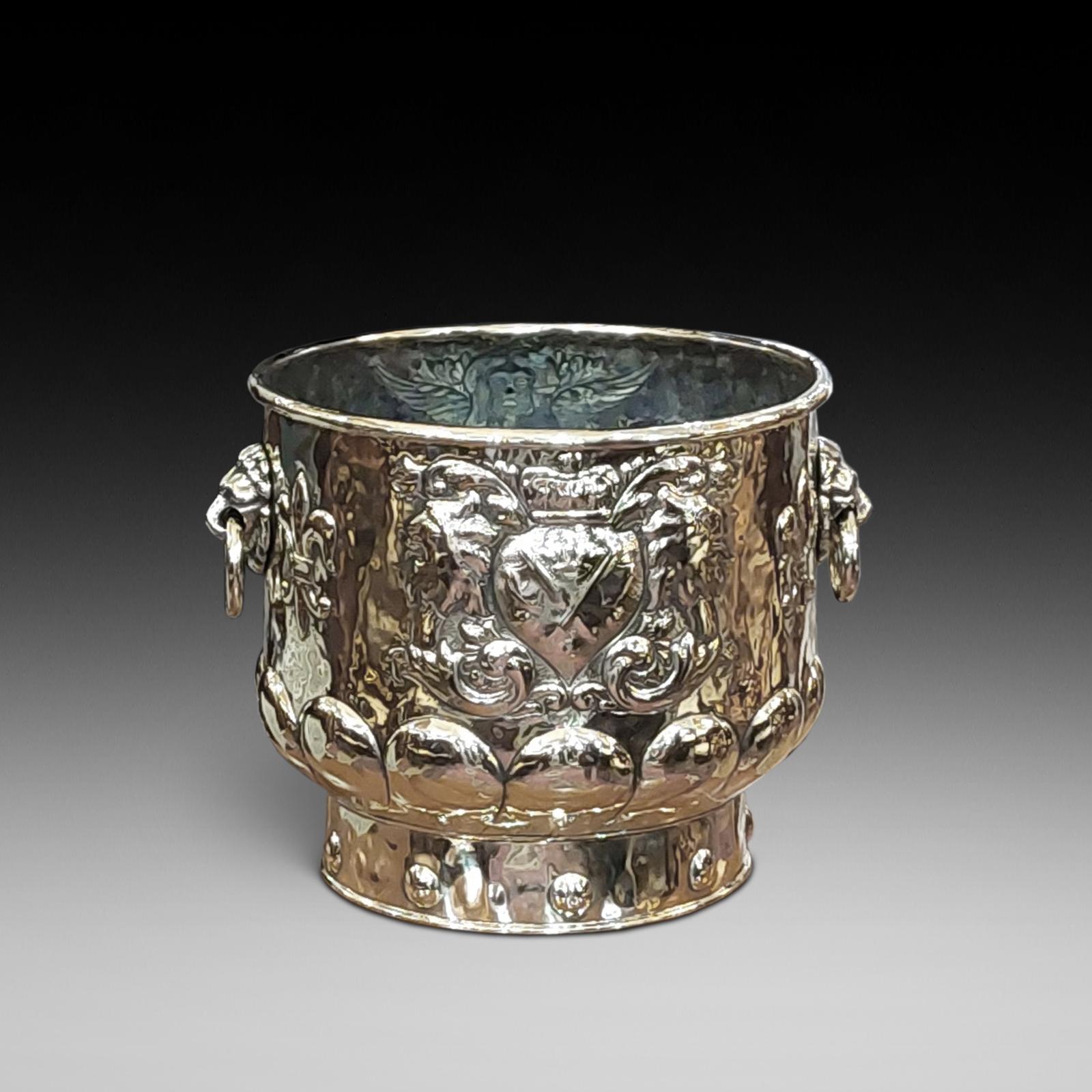 Victorian Brass Log Bucket Jardiniere (1 of 7)