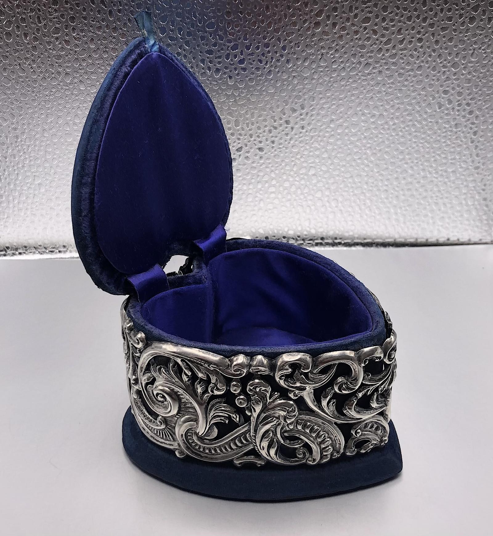Victorian Large Silver Jewellery Box Pin Cushion 1897 (1 of 6)