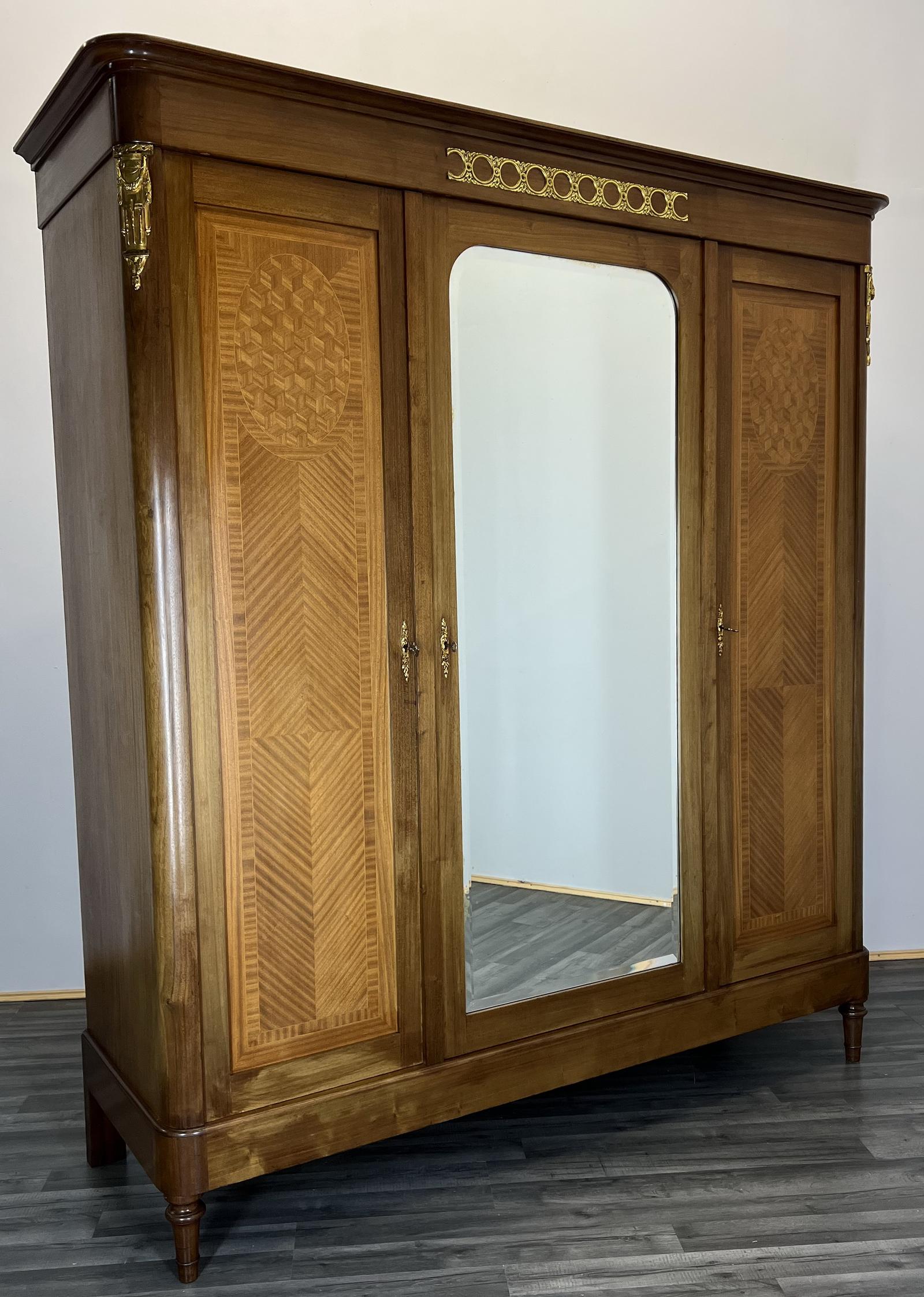 Impressive Antique French Armoire Wardrobe with Mirror (1 of 10) Impressive Antique French Armoire Wardrobe with Mirror (1 of 10)