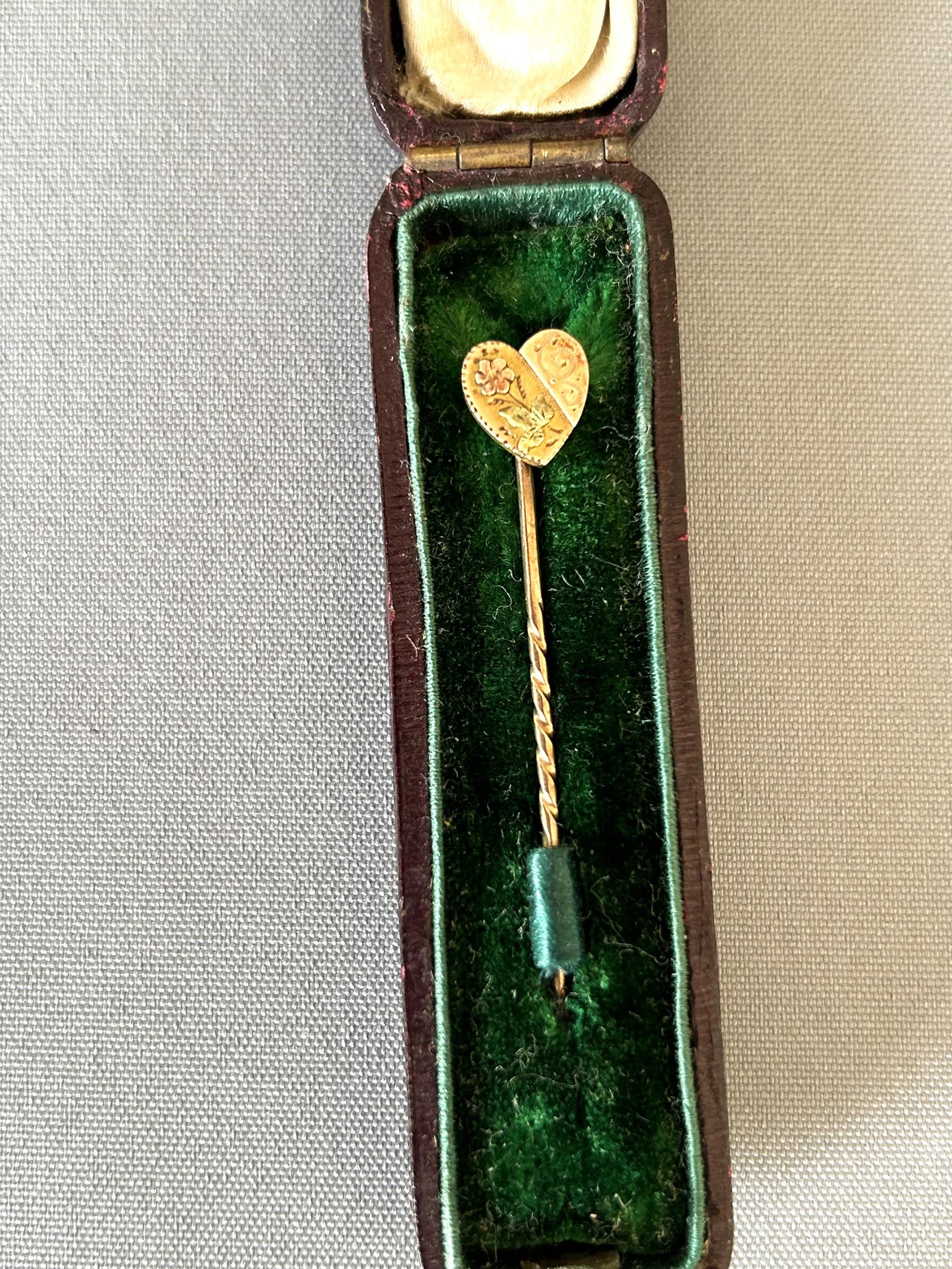 Boxed 15ct Gold Victorian Heart Stick Pin (1 of 7)