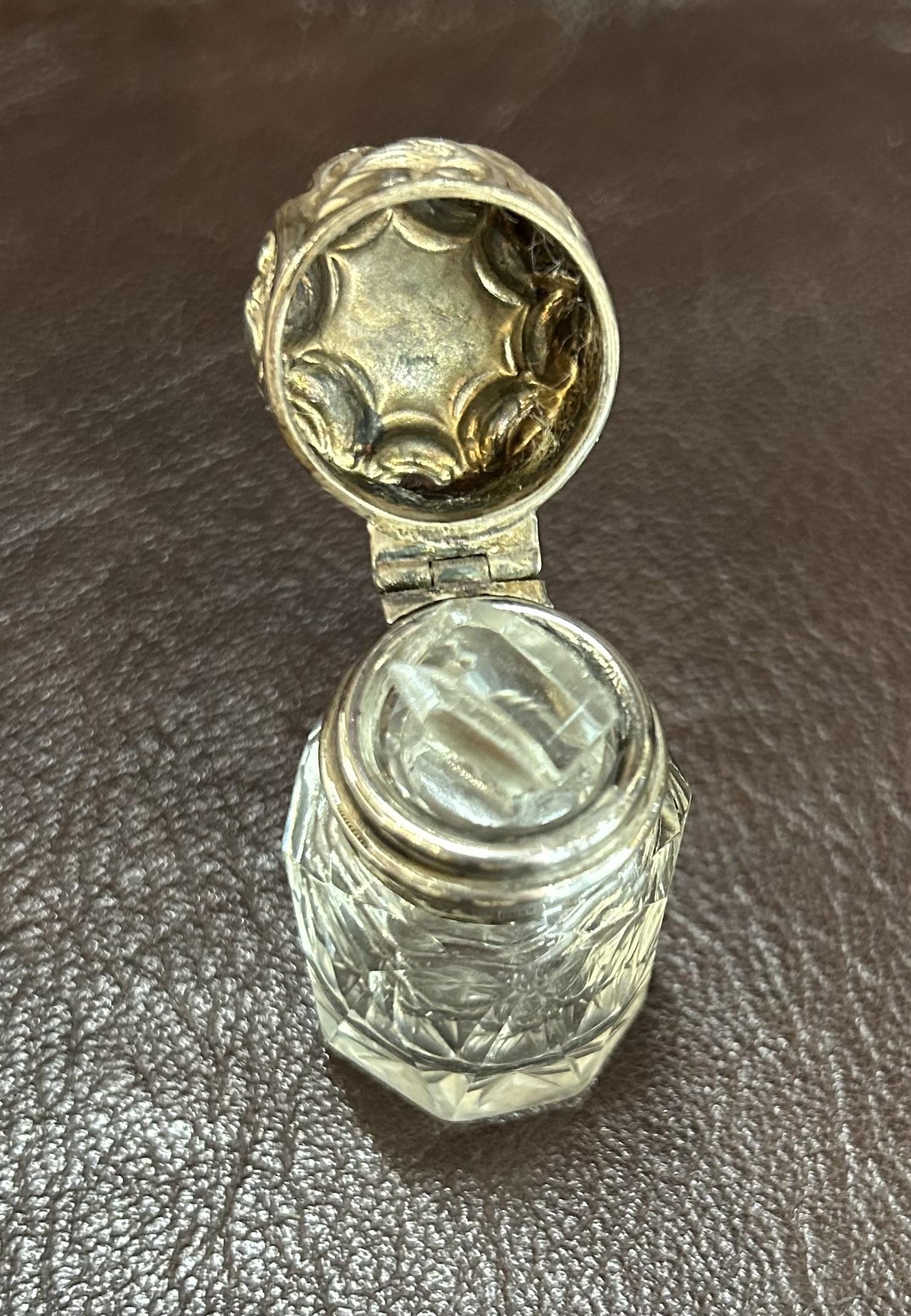 Silver Topped Glass Scent Bottle (1 of 3) Silver Topped Glass Scent Bottle (1 of 3)