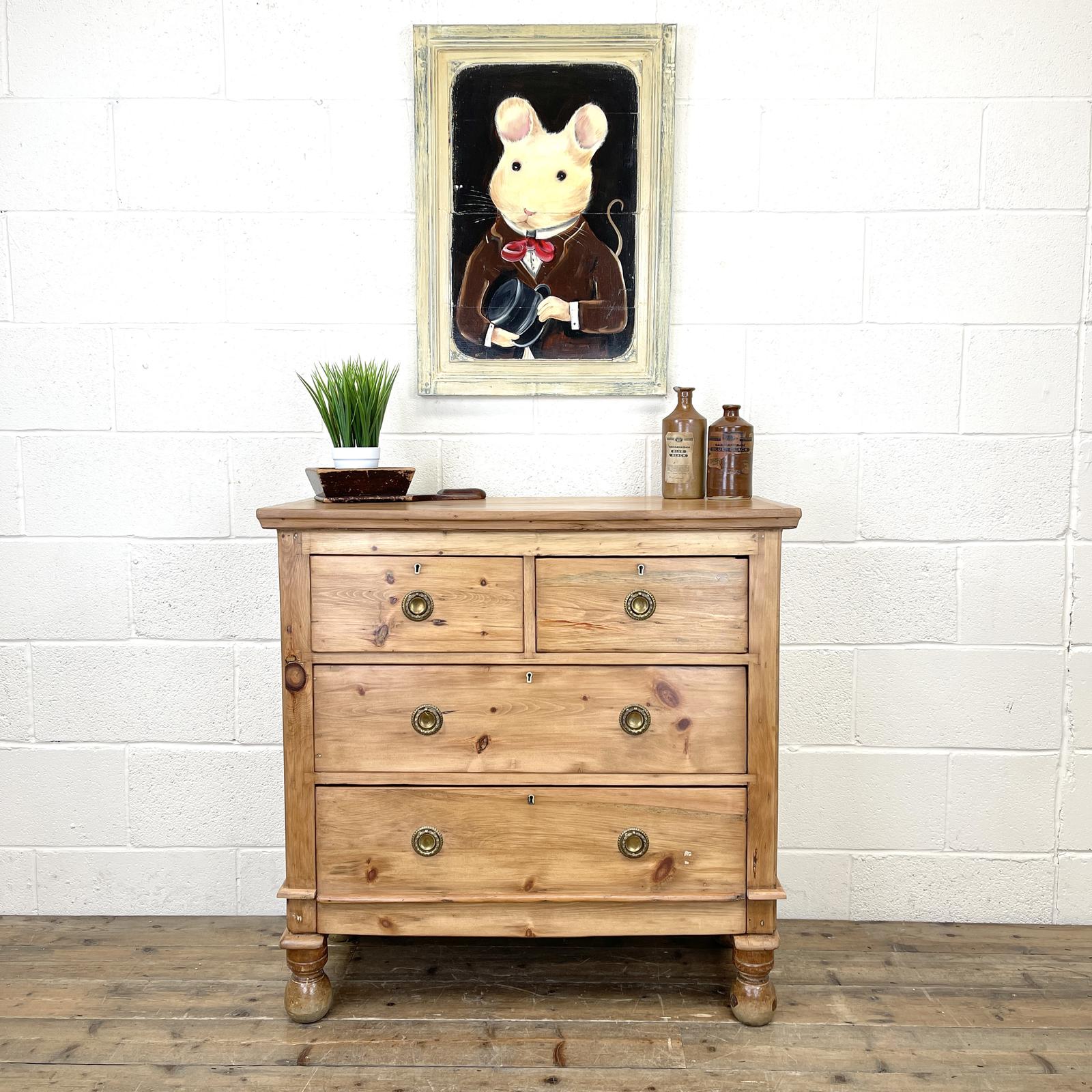 Small Victorian Pine Chest of Drawers (1 of 10) Small Victorian Pine Chest of Drawers (1 of 10)