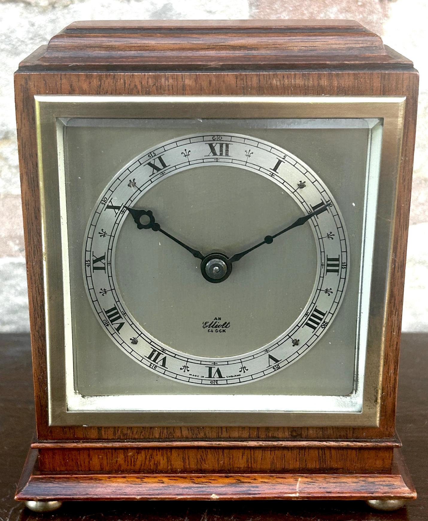 Vintage Elliott 8-day Mantel Clock – Oak Cased Clock Silver Dial Signed Elliott (1 of 8)