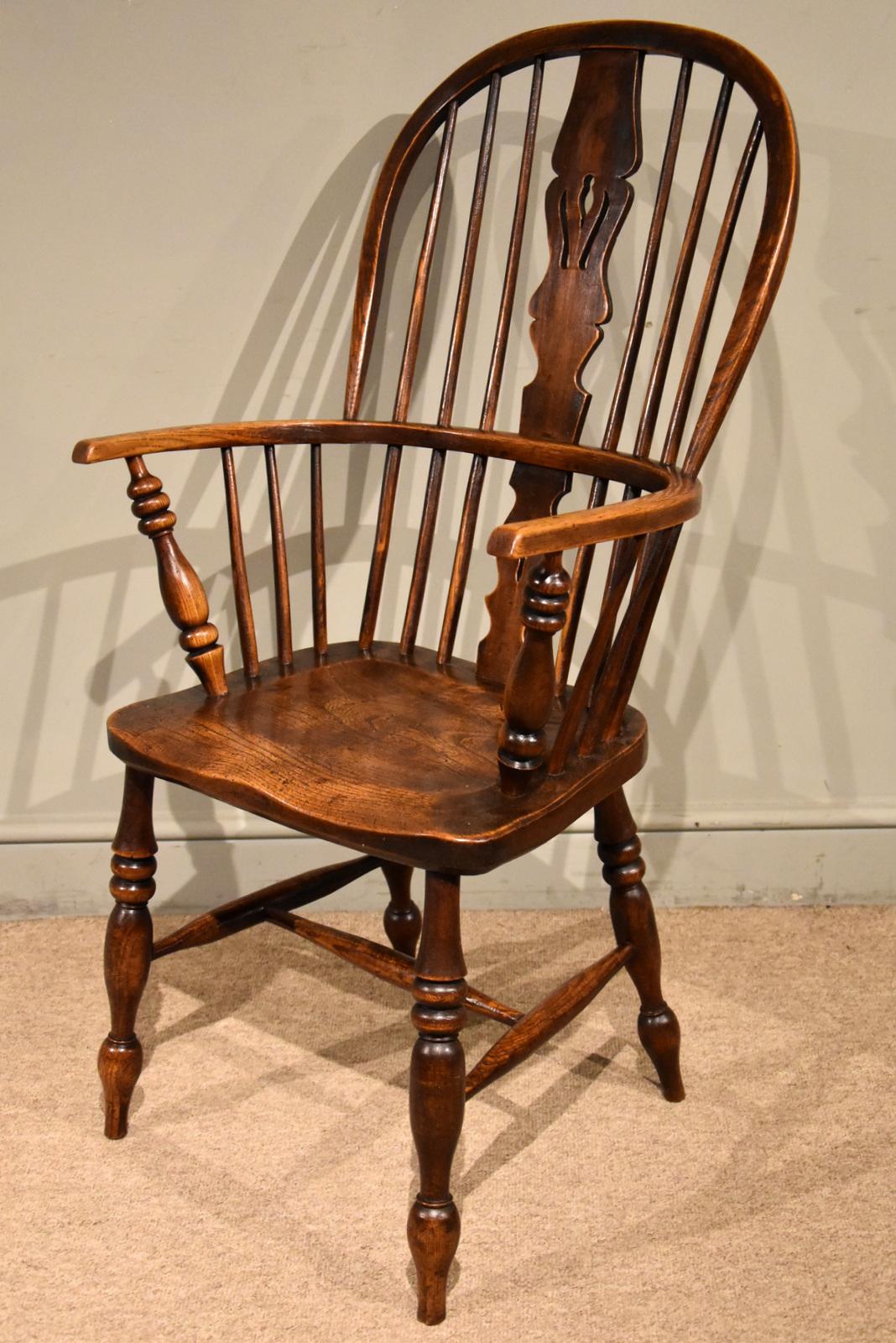 Mid 19th Century Ash and Elm Windsor Chair (1 of 6) Mid 19th Century Ash and Elm Windsor Chair (1 of 6)