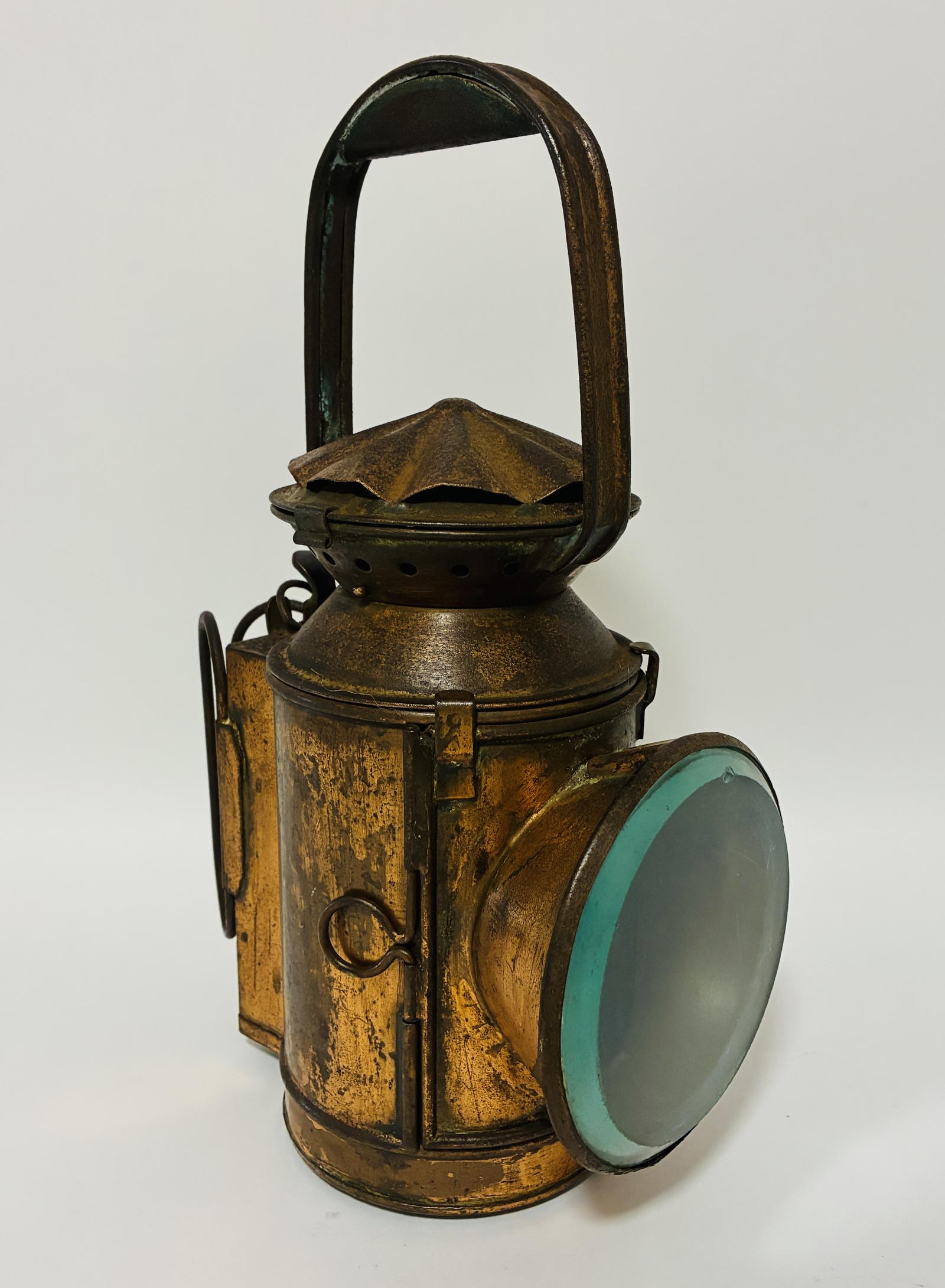 South Eastern Railway Signalling Lamp (1 of 12) South Eastern Railway Signalling Lamp (1 of 12)