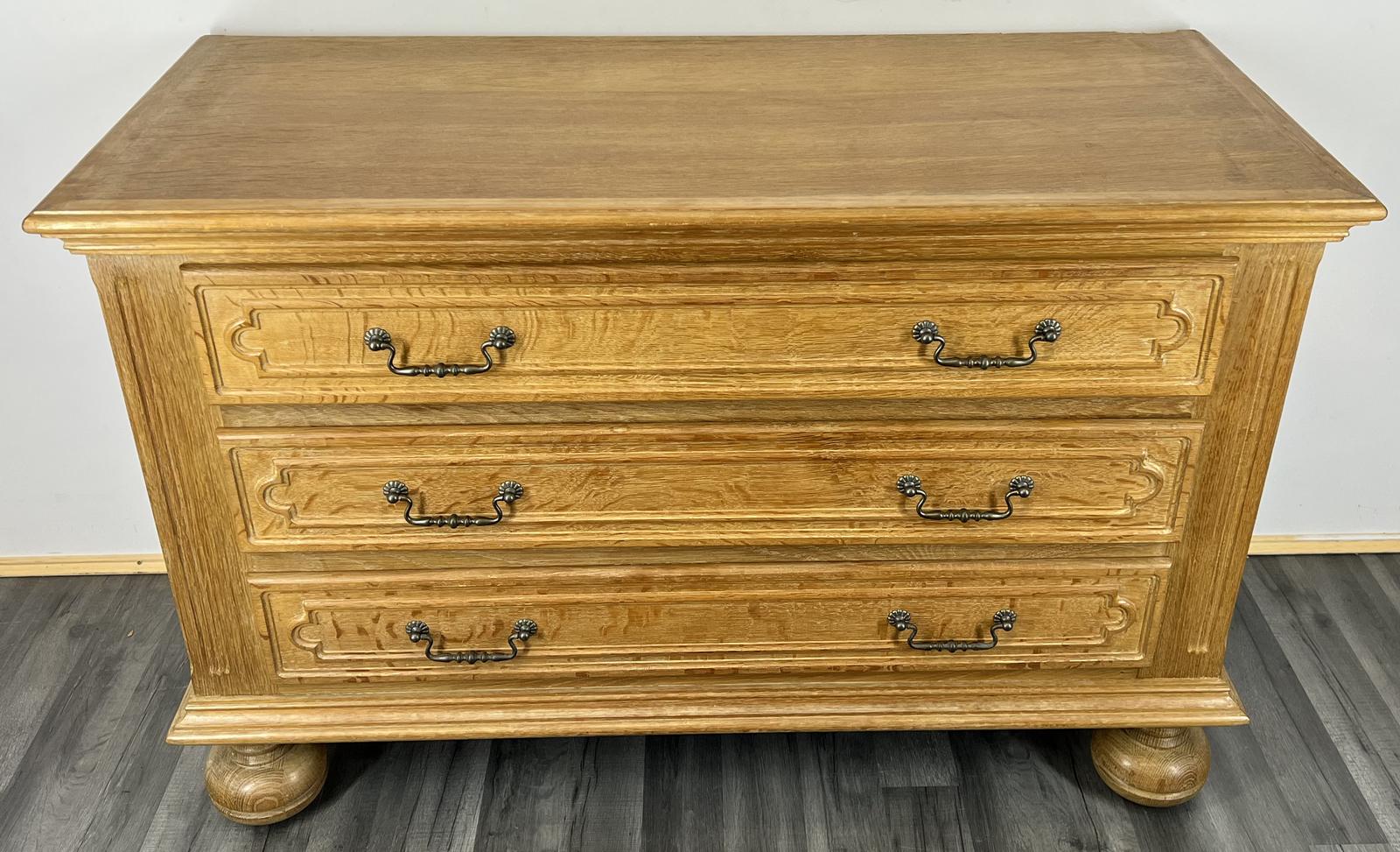 Vintage French Chest of Drawers (1 of 11) Vintage French Chest of Drawers (1 of 11)